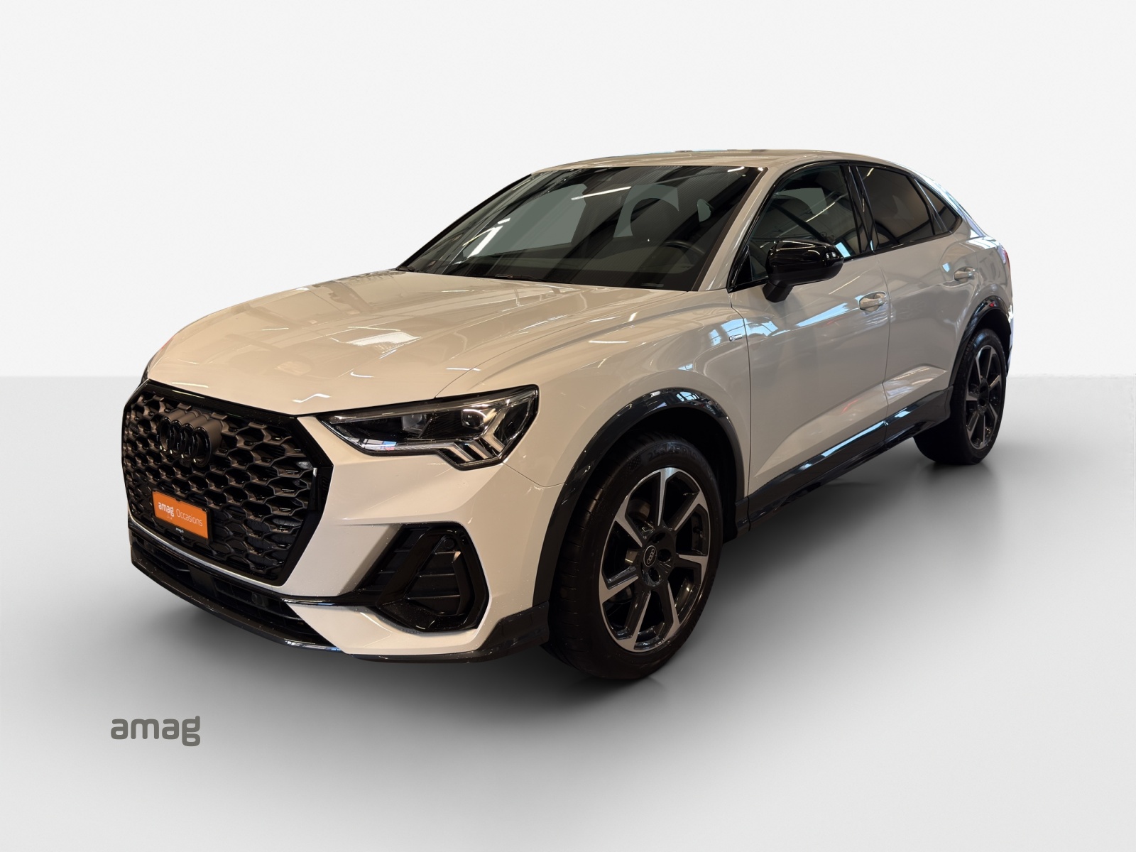 AUDI Q3 Sportback 35 TDI S line quattro S-tronic-showroom-element-1