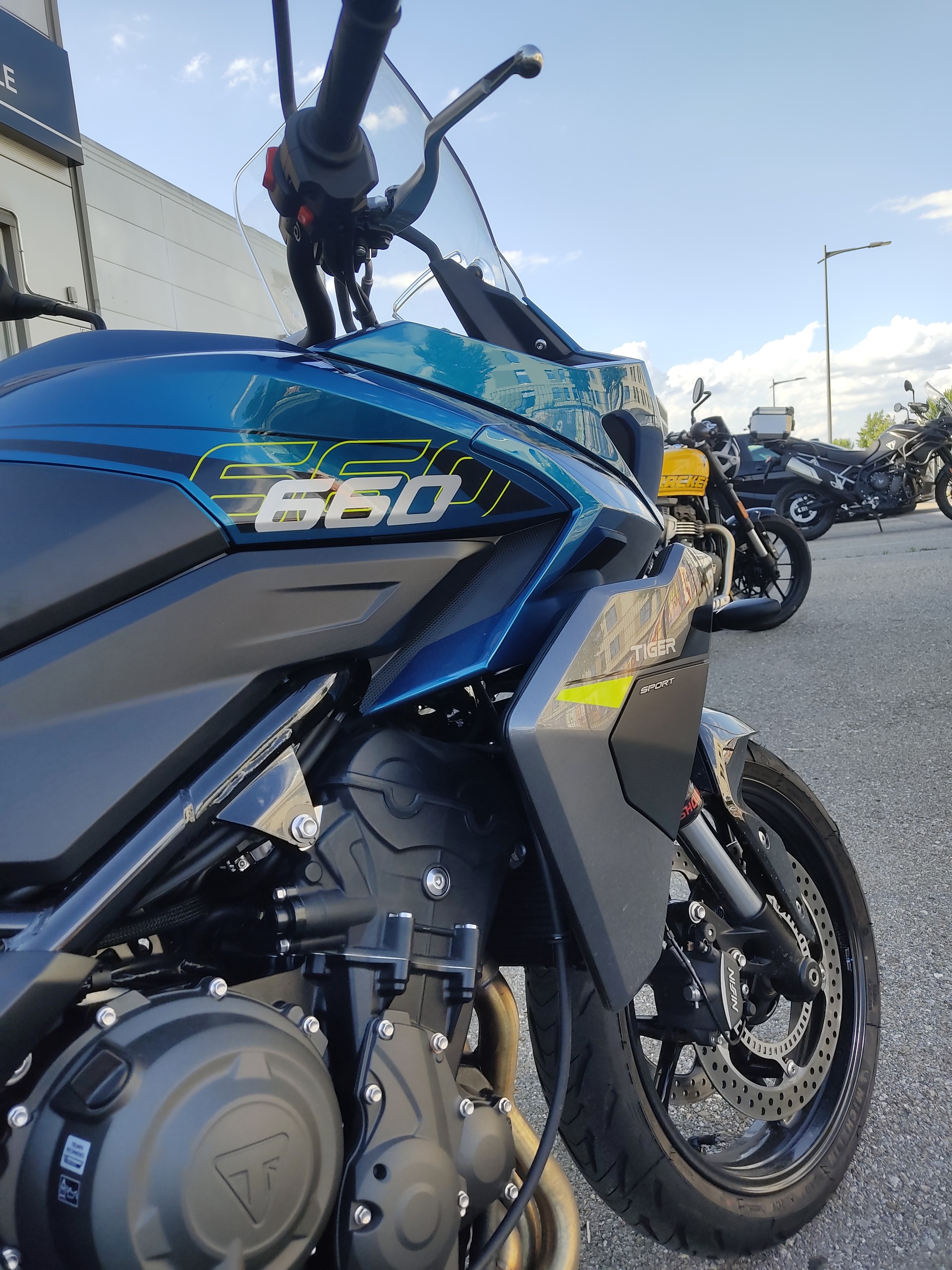 TRIUMPH Tiger 660 Sport-showroom-element-3