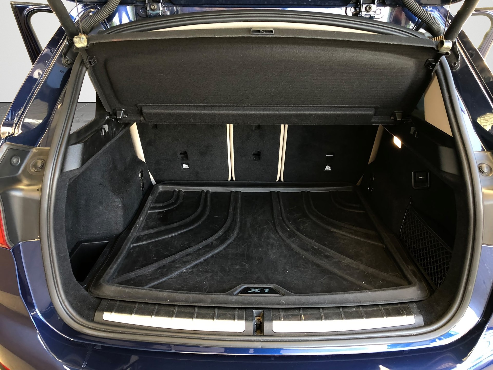 BMW X1 xDrive 20d-image-11