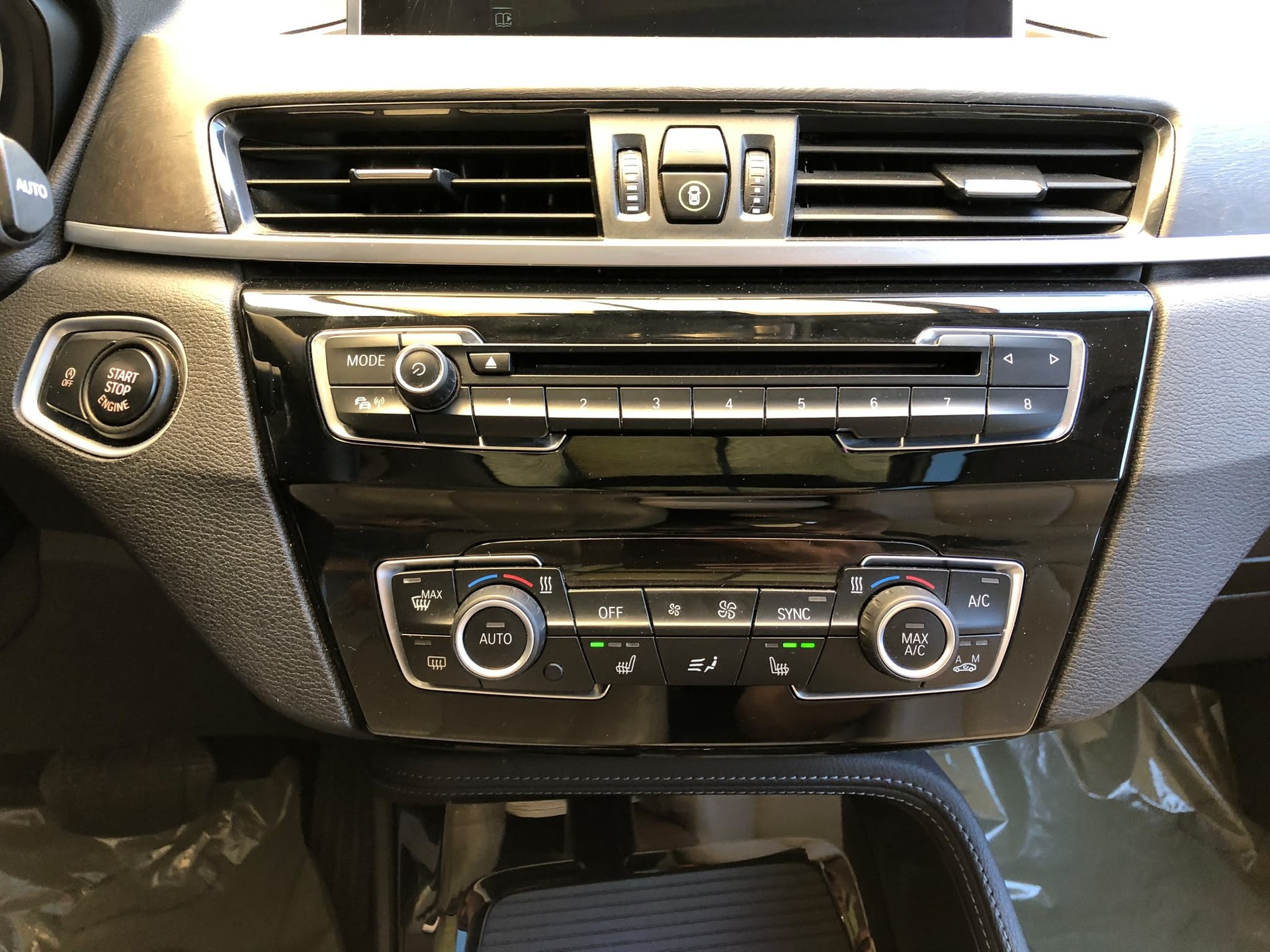 BMW X1 xDrive 20d-image-4