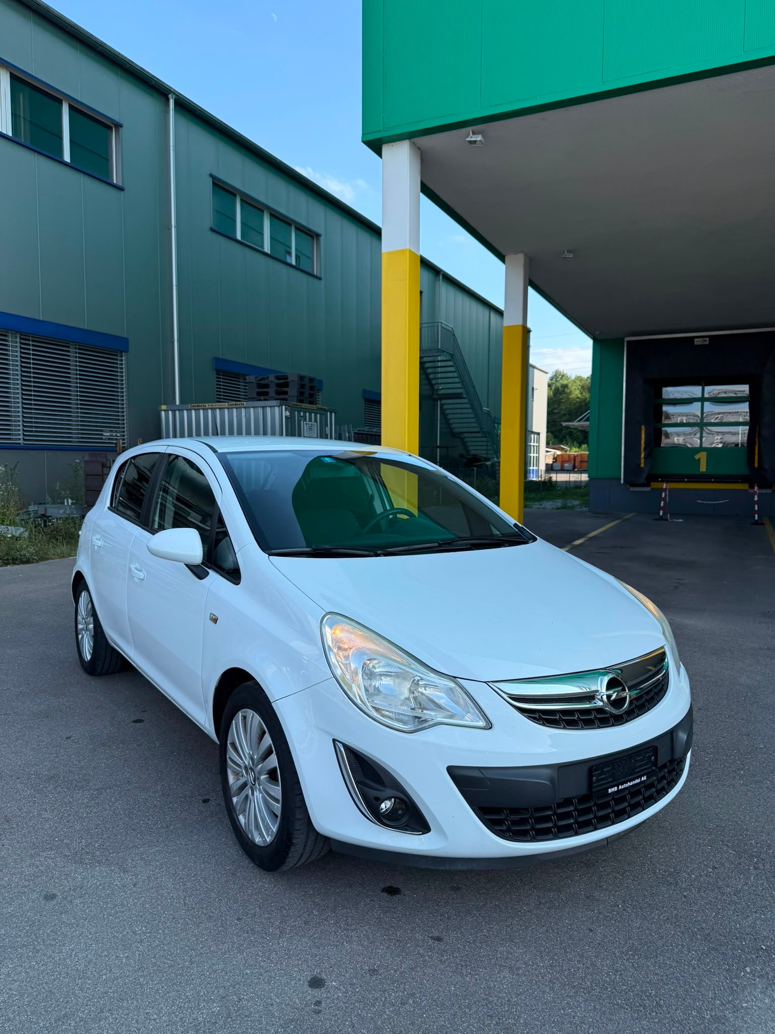 OPEL Corsa 1.4 TP Active Edition Automatic-image-0