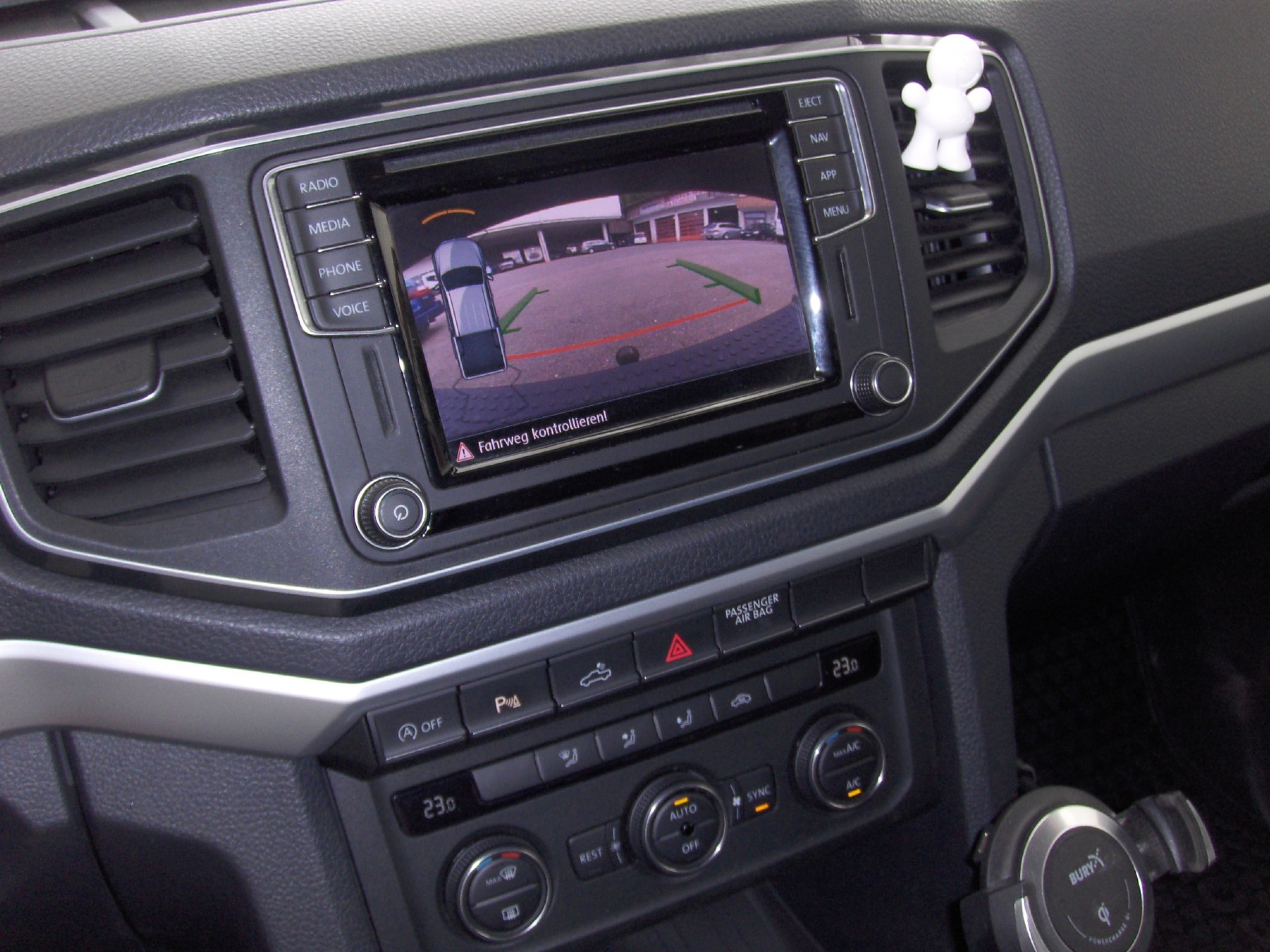 VW Amarok 3.0TDI Highline 4Motion Automatic-image-9