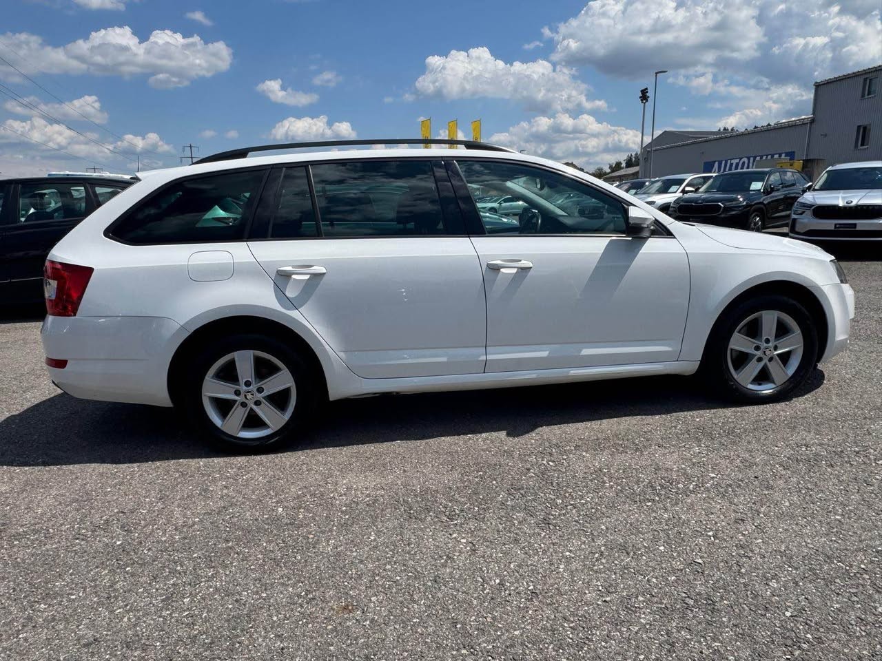 SKODA Octavia Combi 1.8 TSI Fresh 4x4 DSG-image-6