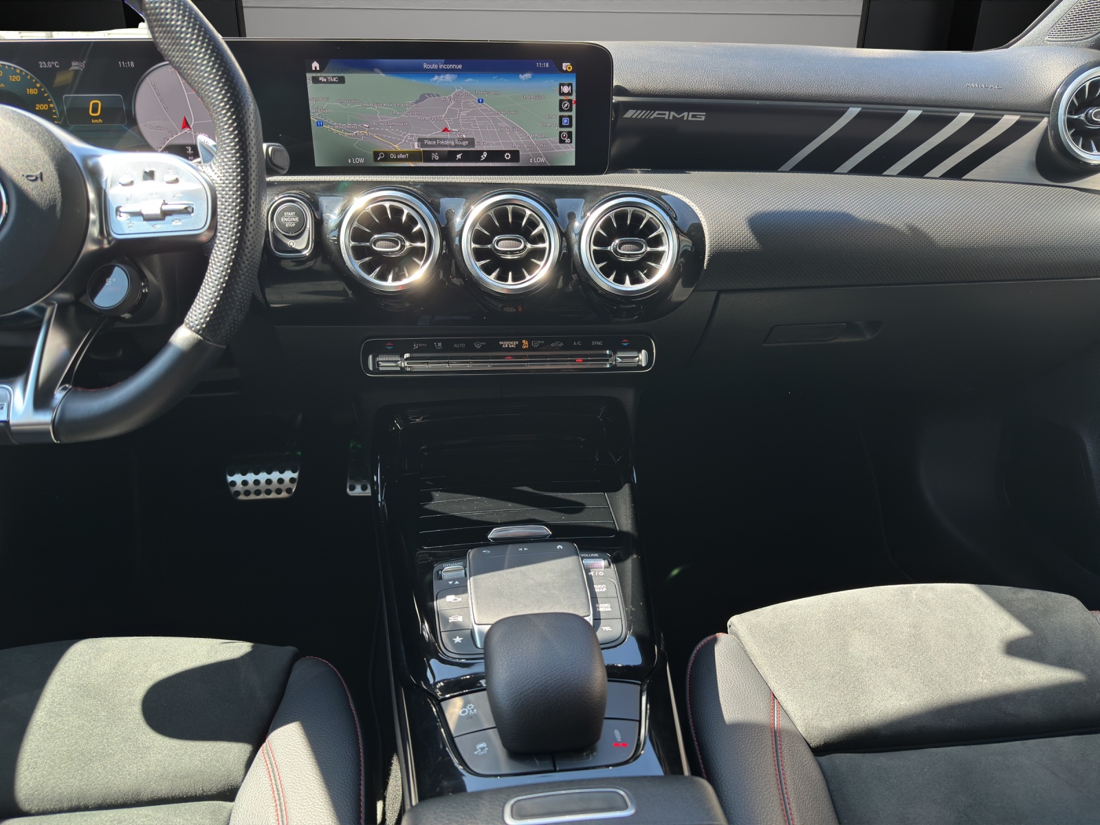 MERCEDES-BENZ A 35 AMG 4Matic-image-8