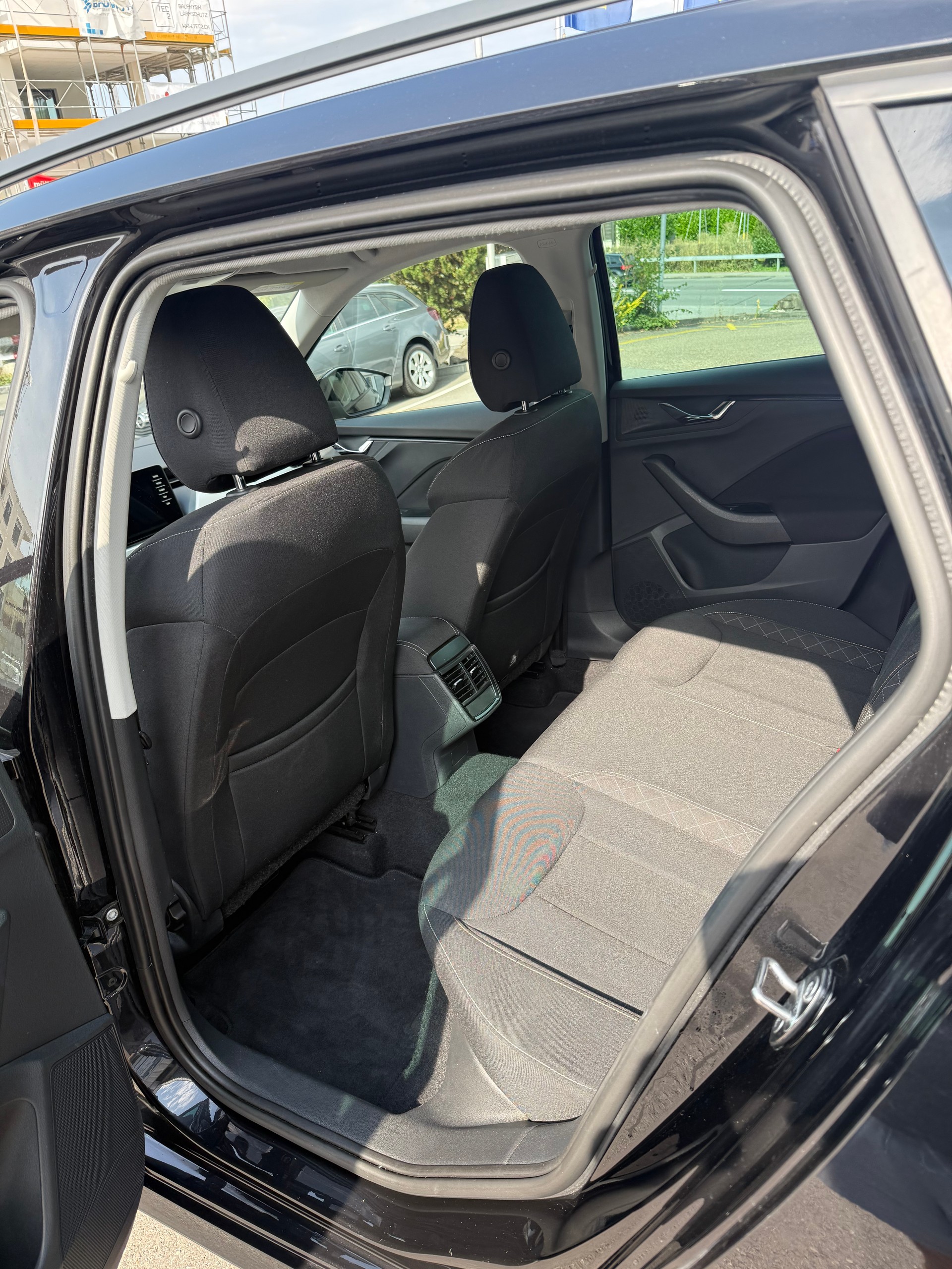 SKODA Kamiq 1.0 TSI Ambition DSG-image-9