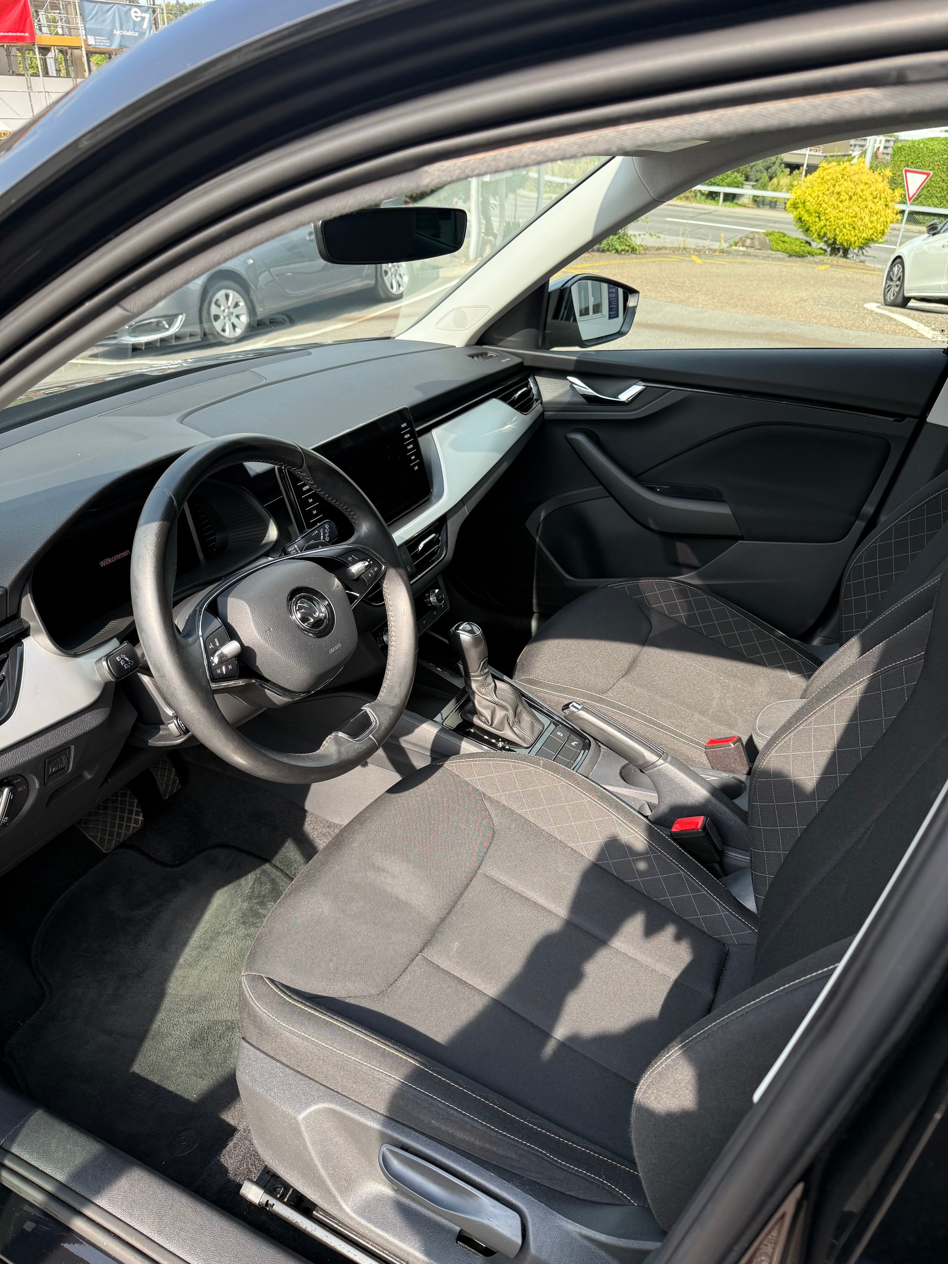 SKODA Kamiq 1.0 TSI Ambition DSG-image-8