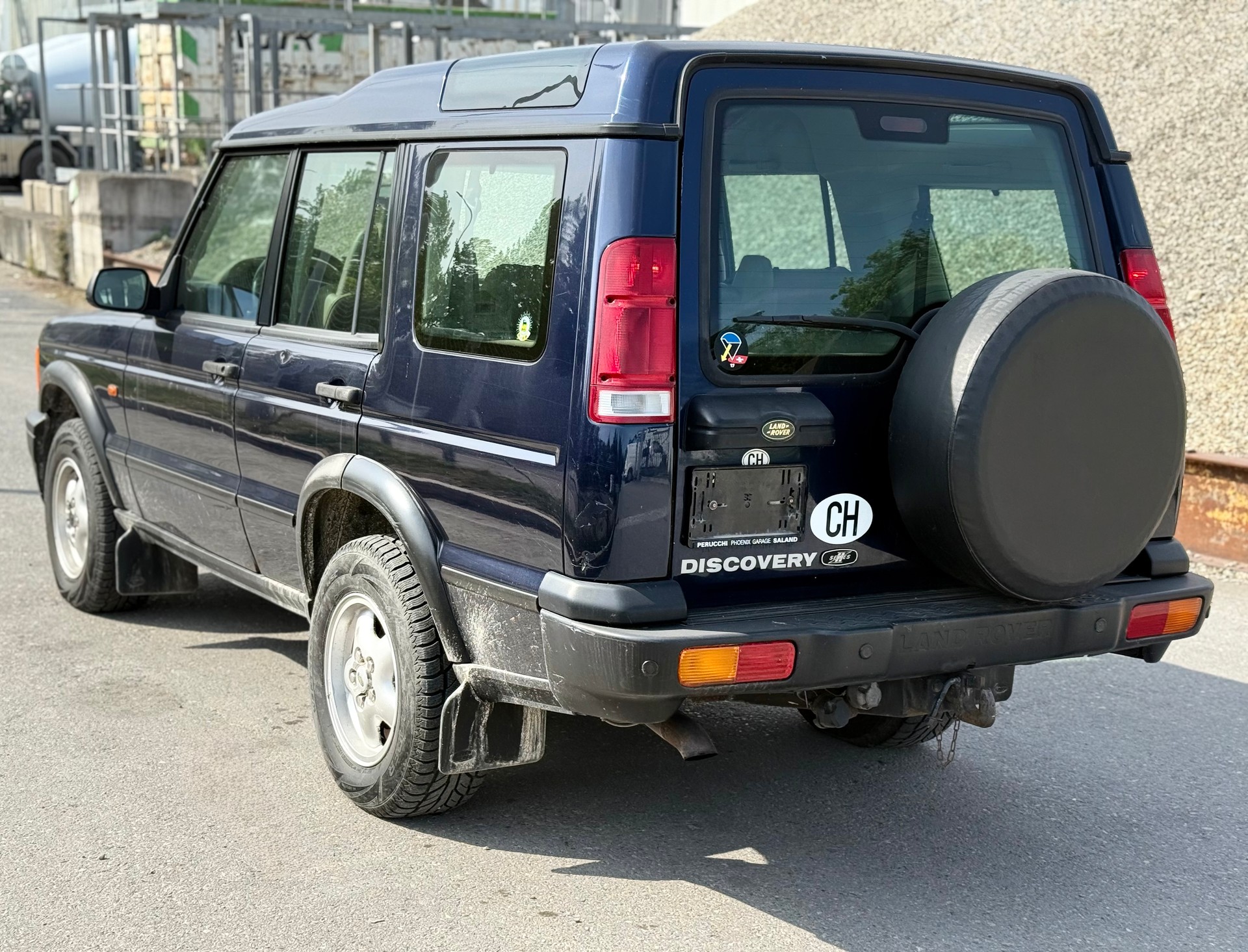 LAND ROVER Discovery 4.0 XS-image-2