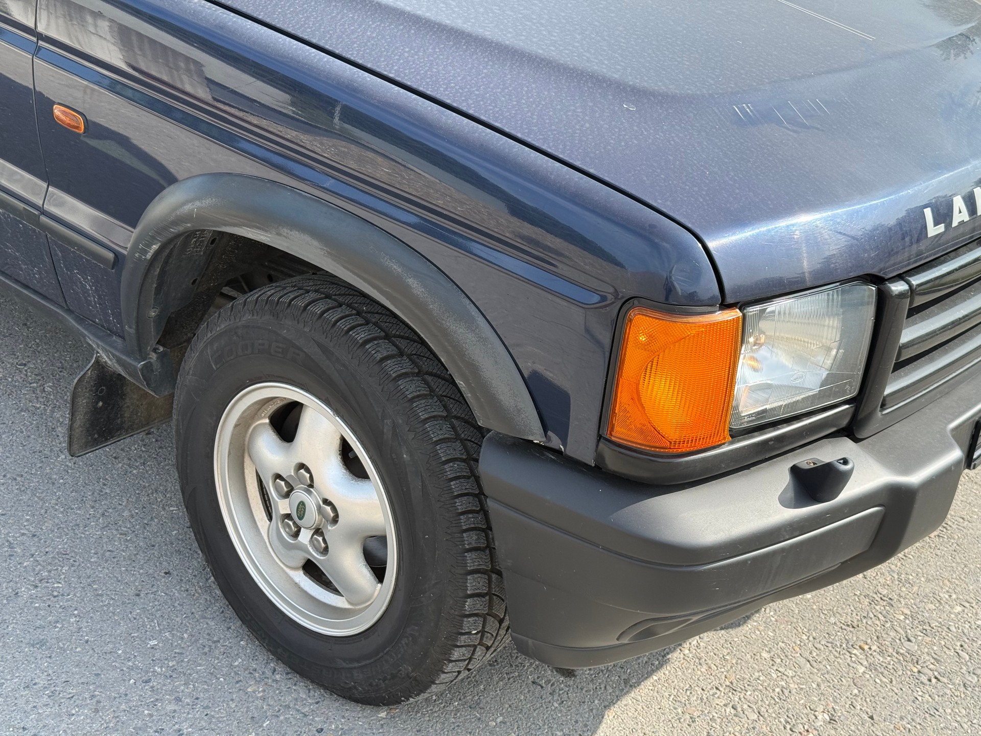 LAND ROVER Discovery 4.0 XS-image-4