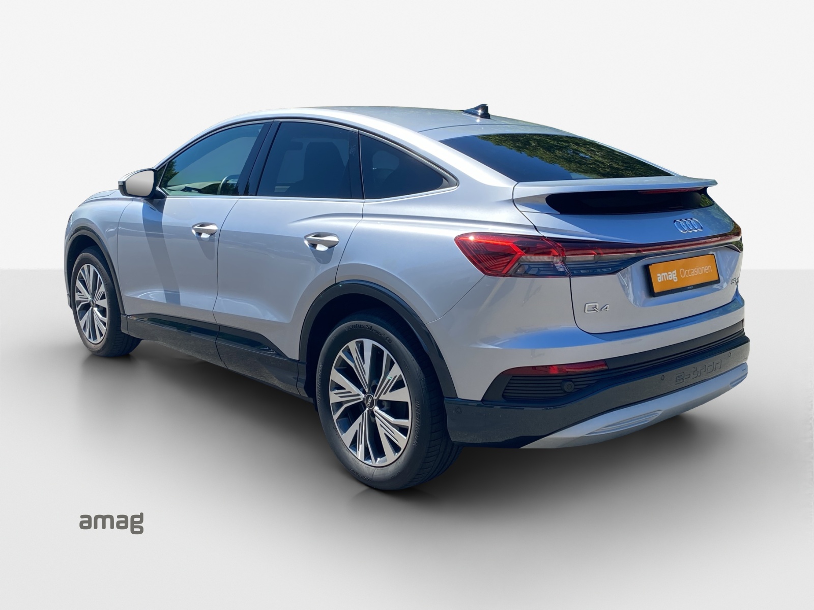 AUDI Q4 Sportback e-tron 50 quattro-image-2