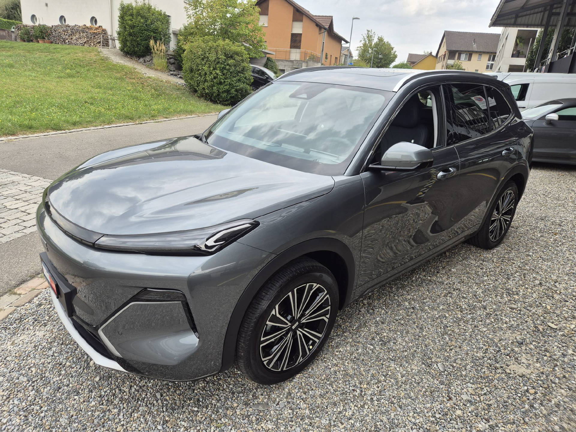 GEELY Starray EM-i Max+ PHEV-image-3
