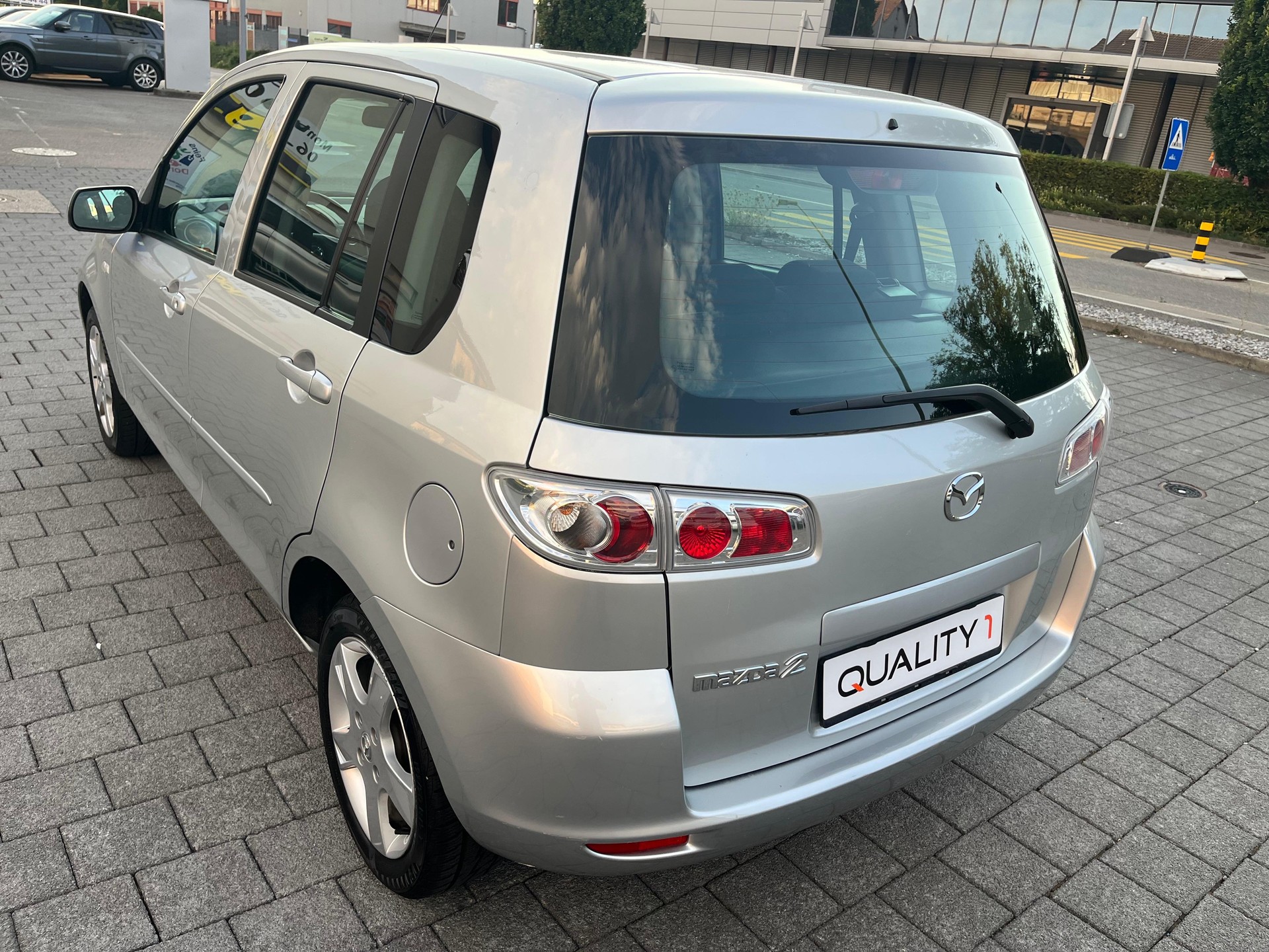 MAZDA 2 1.4i 16V Exclusive-image-2