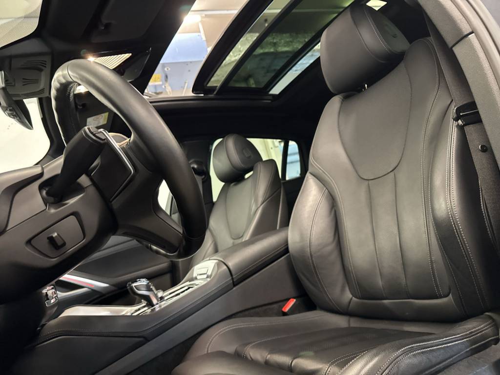 BMW X6 M50i Steptronic-image-10