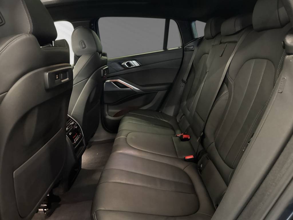 BMW X6 M50i Steptronic-image-7