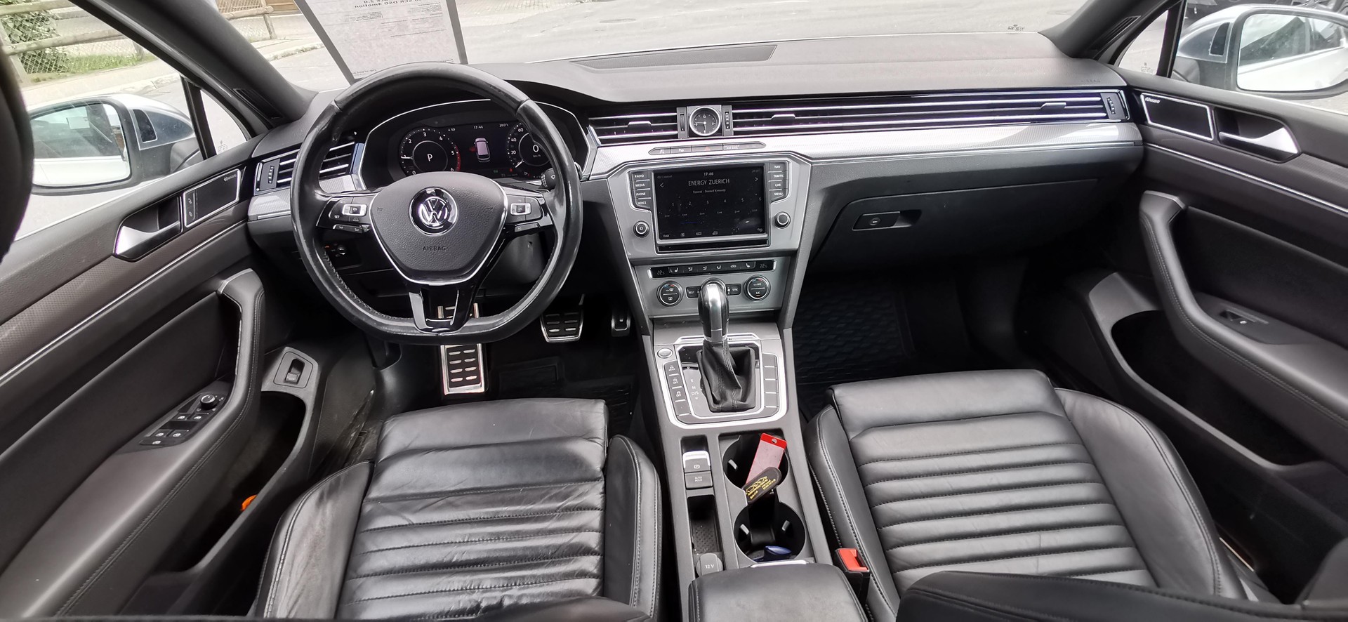 VW Passat Alltrack 2.0 TDI 240 SCR DSG 4motion-image-5