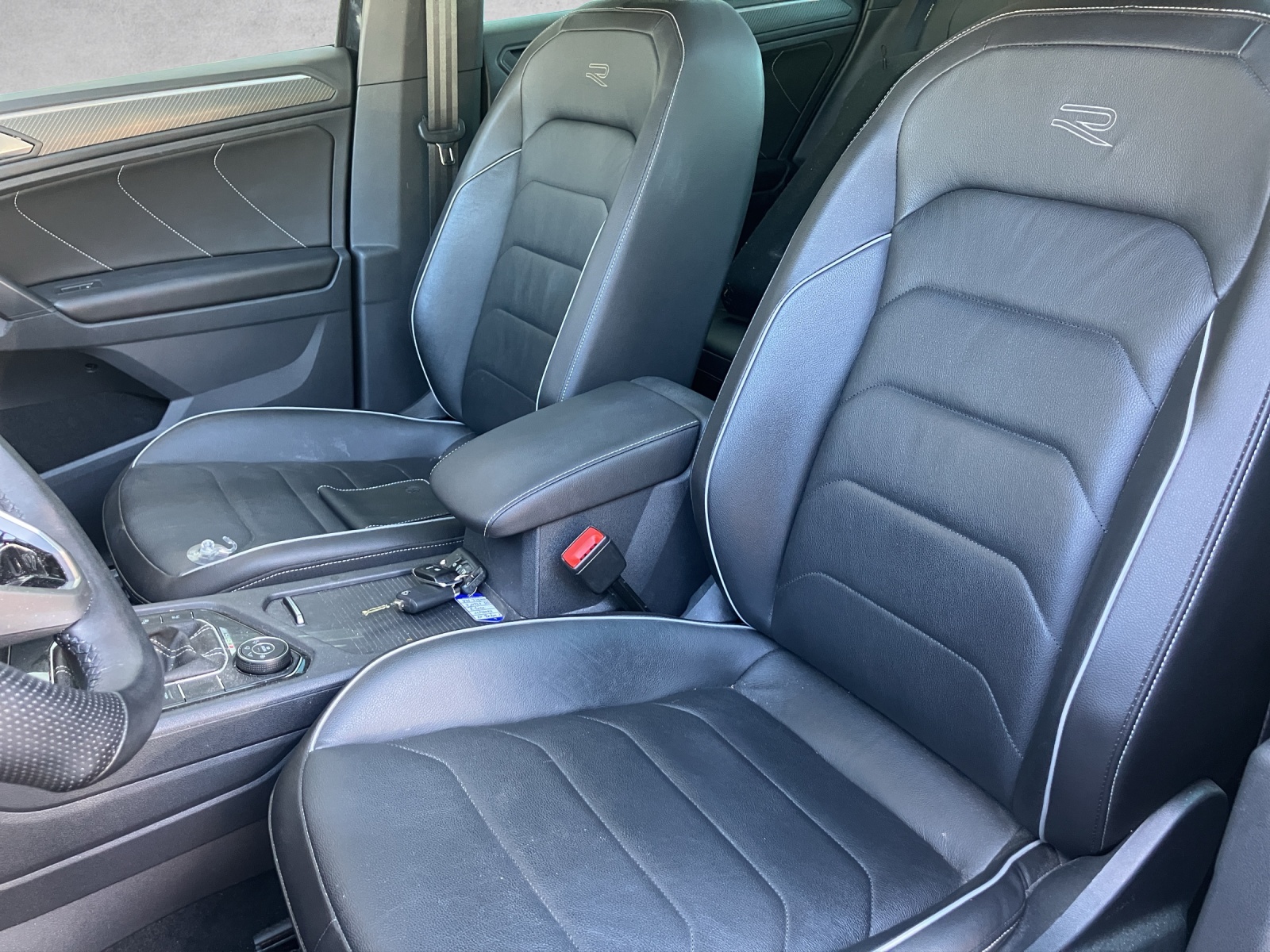 VW Tiguan 2.0TSI R-Line 4Motion DSG-image-5