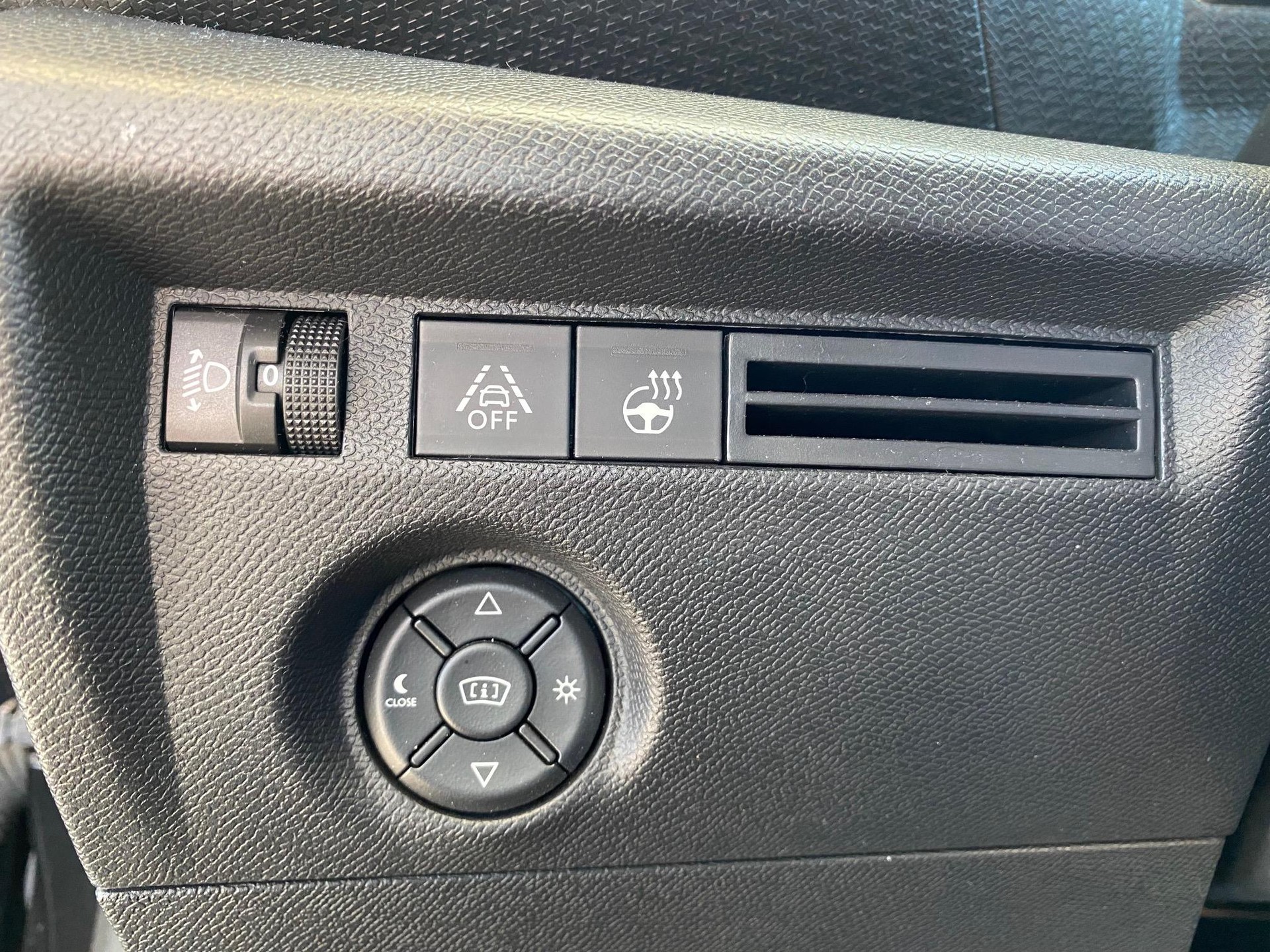 CITROEN C4 1.2 PureTech Shine-image-14
