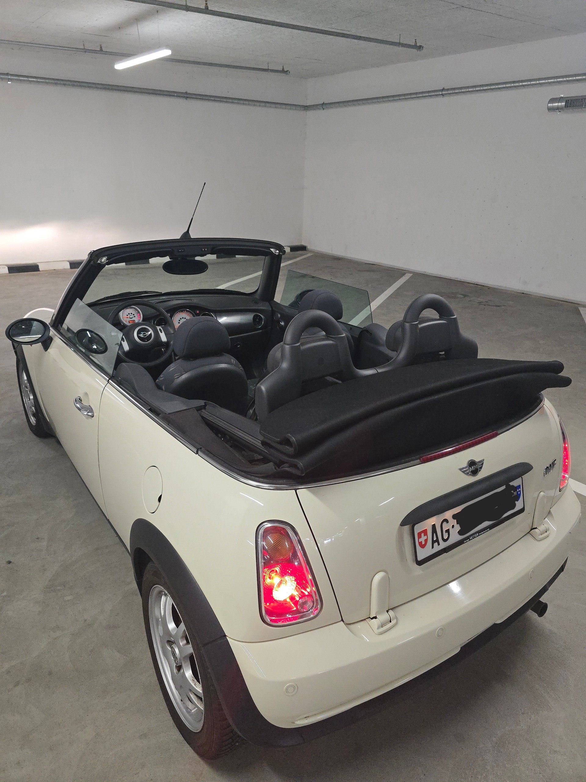 MINI 1.6i One R52-image-1