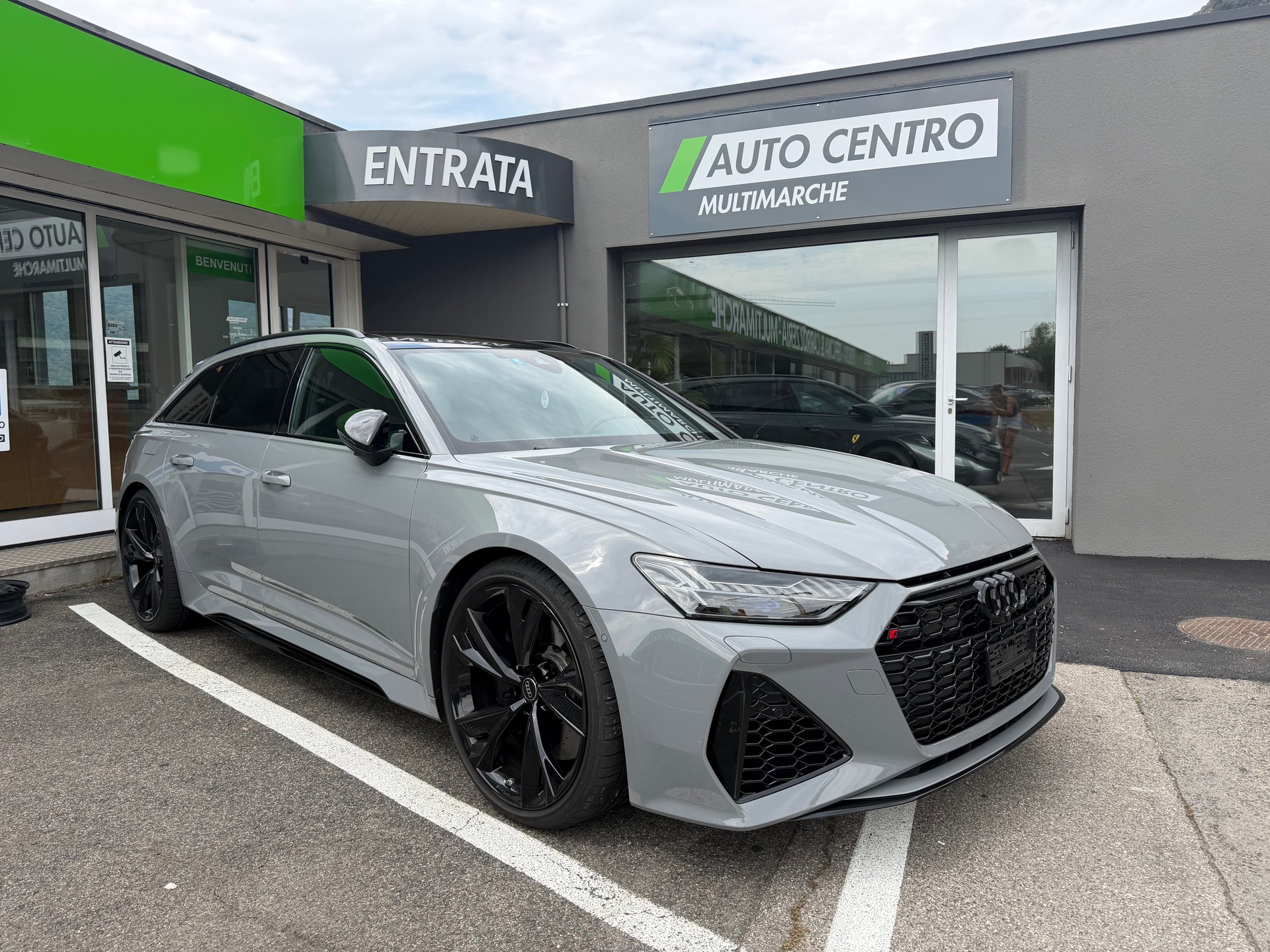 AUDI RS6 Avant 4.0 TFSI V8 quattro-image-2
