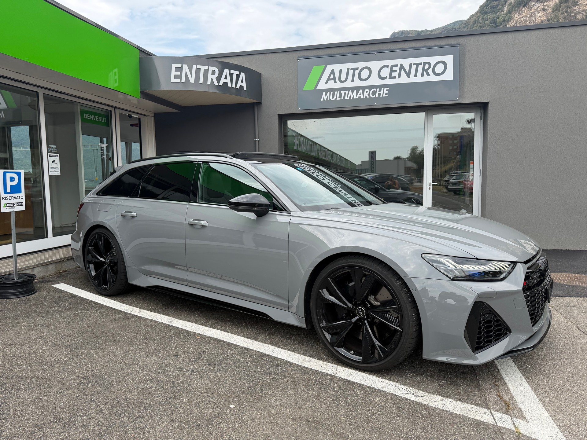 AUDI RS6 Avant 4.0 TFSI V8 quattro-image-1