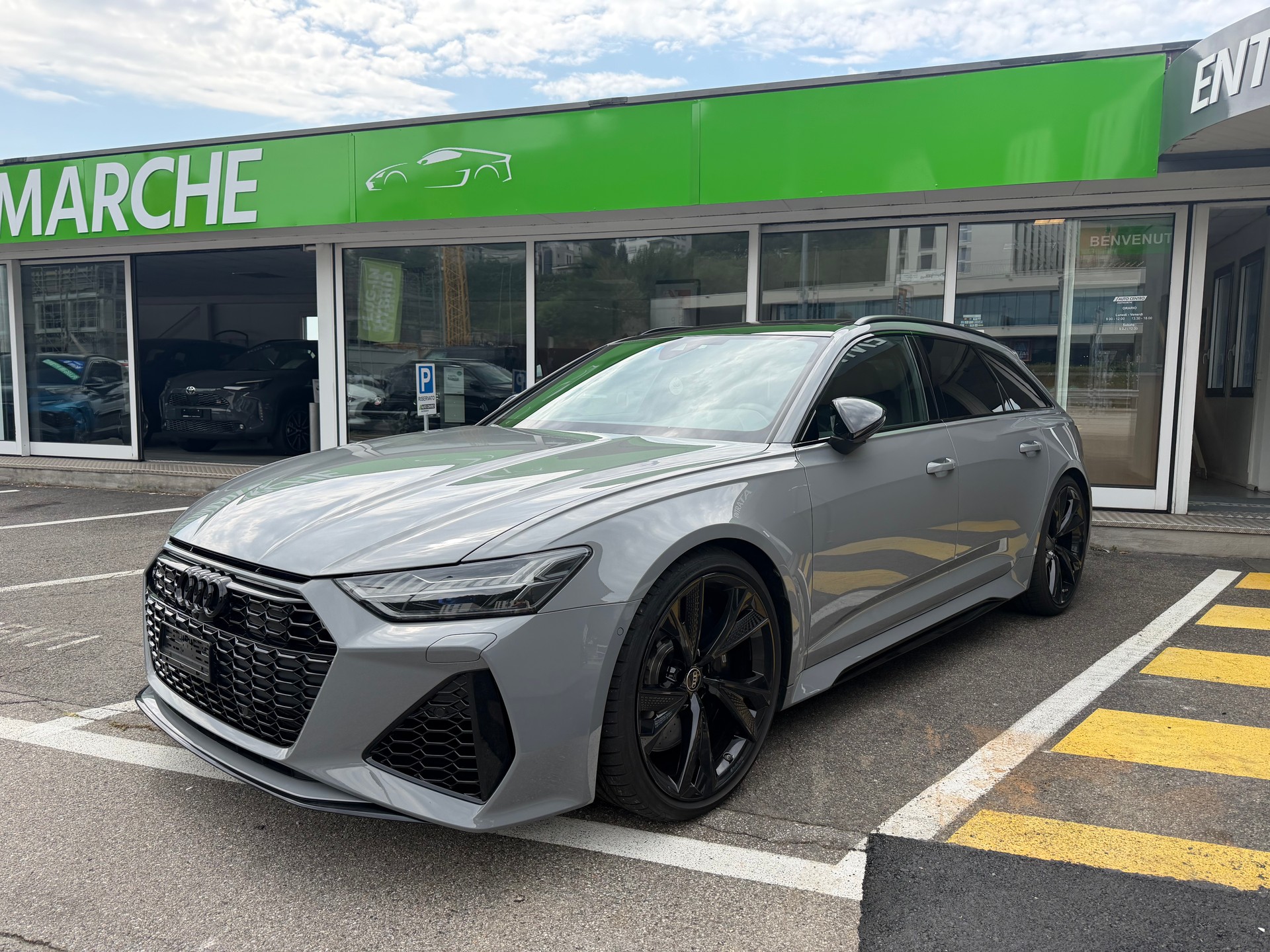 AUDI RS6 Avant 4.0 TFSI V8 quattro-image-4