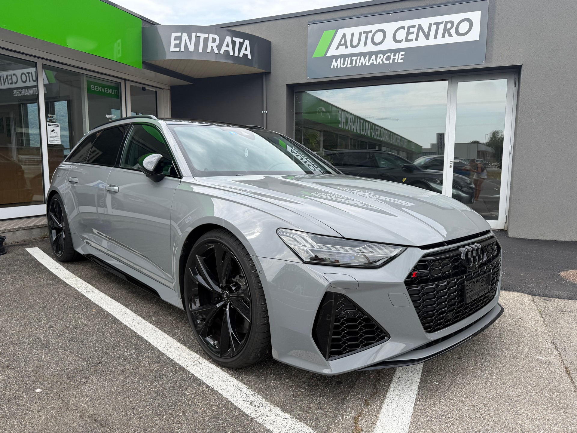 AUDI RS6 Avant 4.0 TFSI V8 quattro-image-3