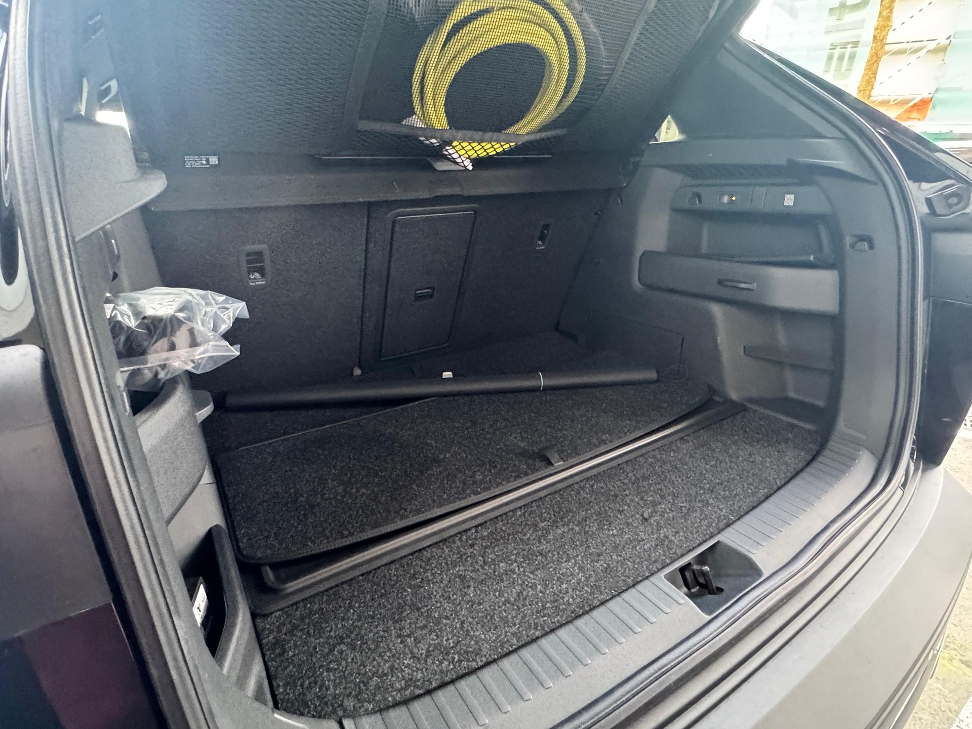 SKODA Elroq 85x Sportline 4x4-image-13