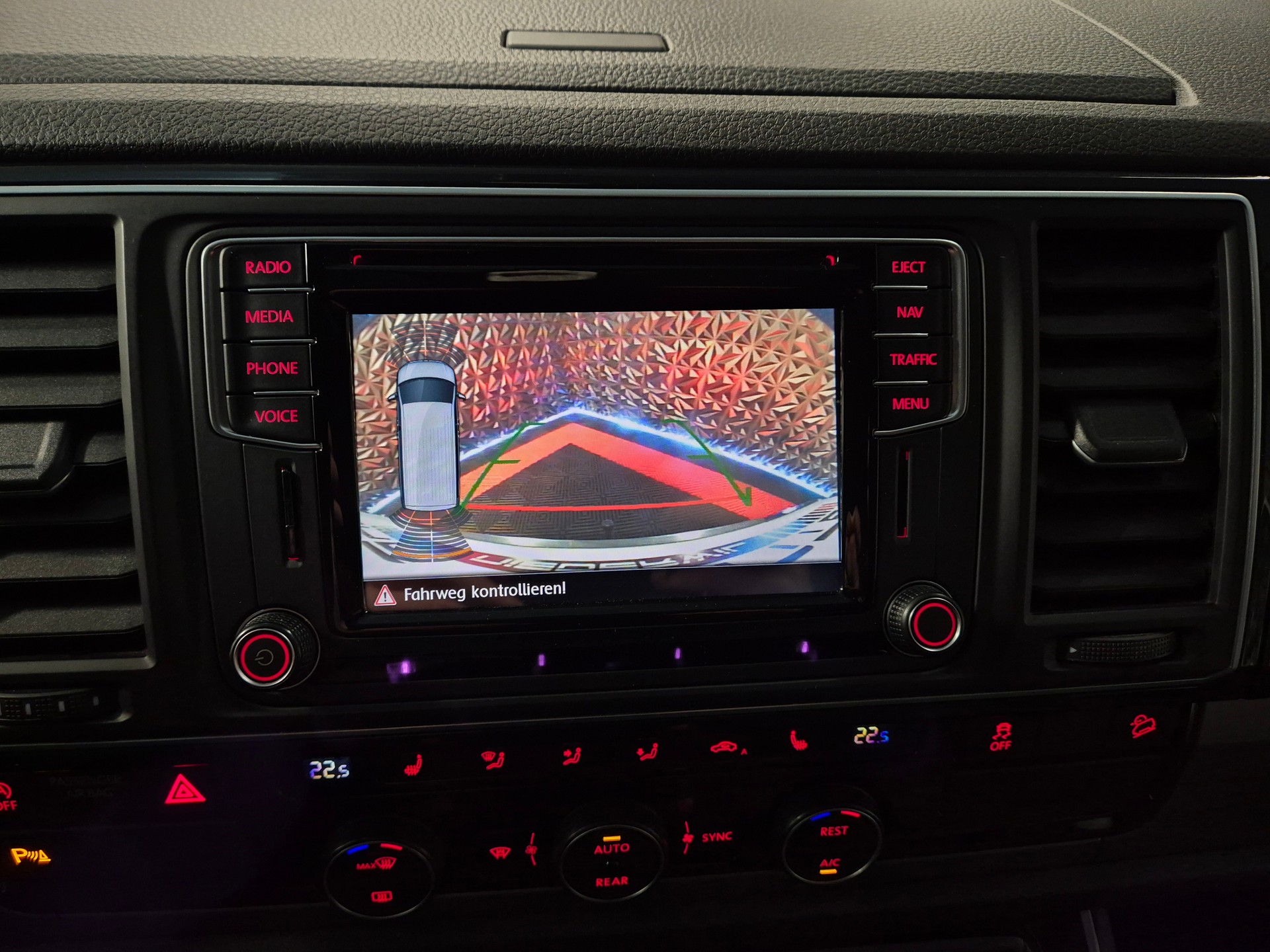 VW T6 Multivan 2.0 Bi-TDI Comfortline 4Motion DSG-image-25