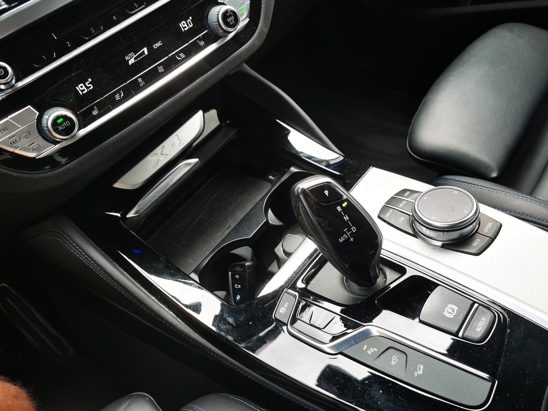BMW X4 xDrive 30d M Sport Steptronic-image-9