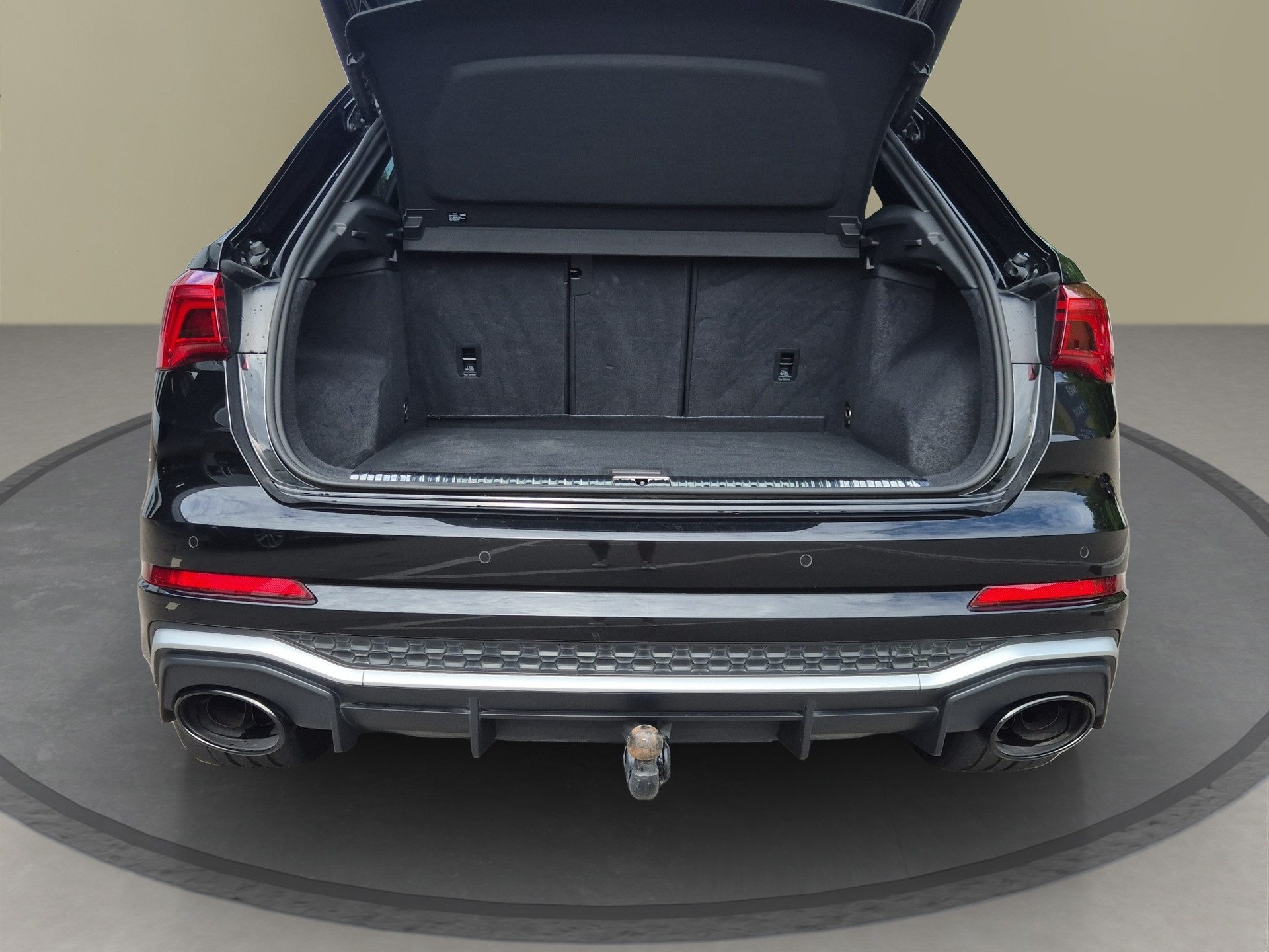 AUDI RS Q3 2.5 TFSI quattro S tronic-image-23