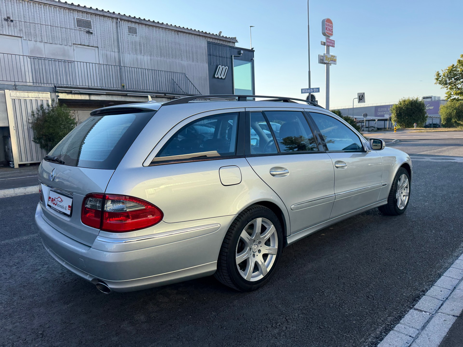 MERCEDES-BENZ E 280 CDI Avantgarde 4Matic Automatic-image-4
