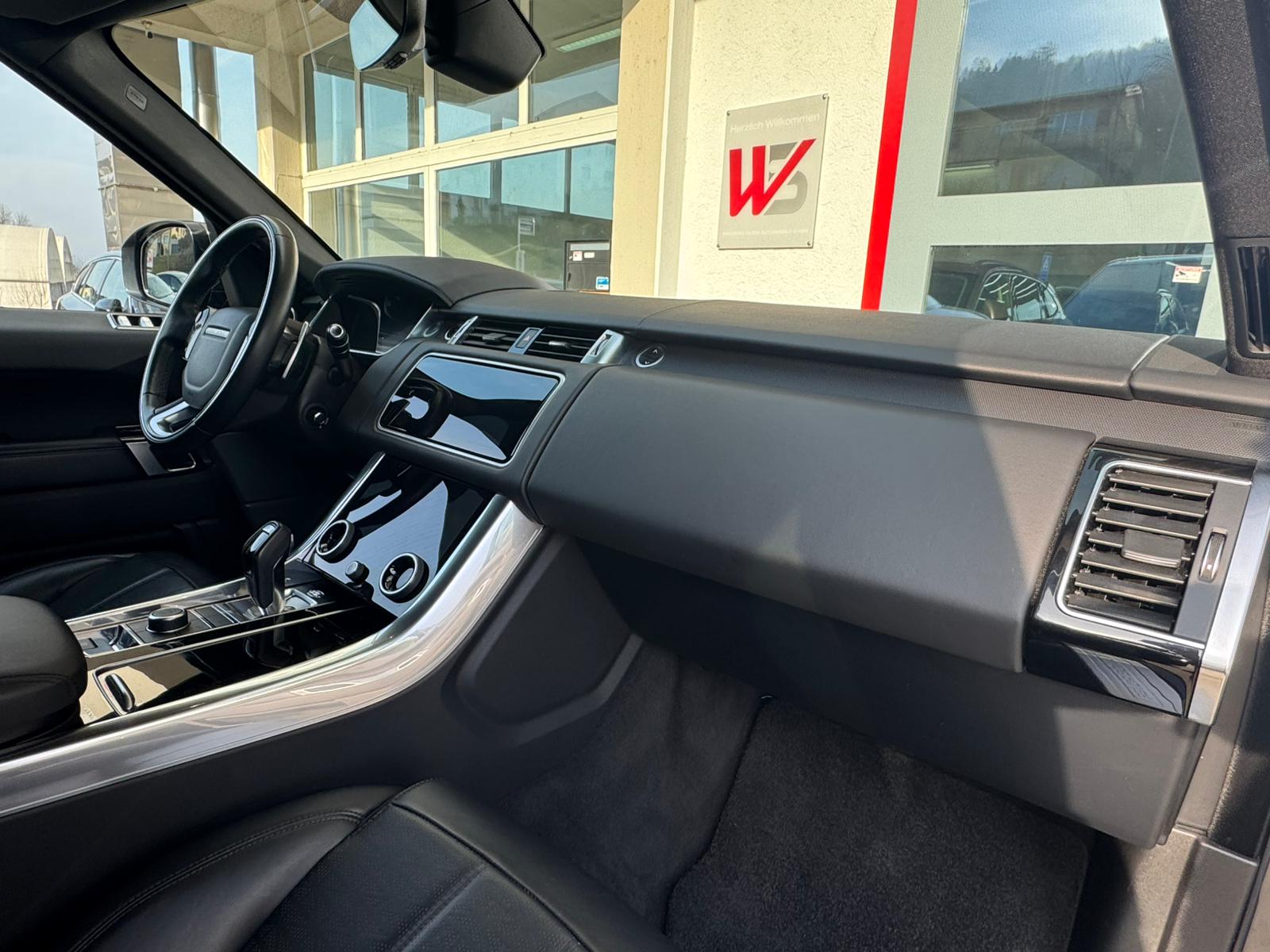 LAND ROVER Range Rover Sport 5.0 V8 S/C HSE Dynamic Automatic-image-17