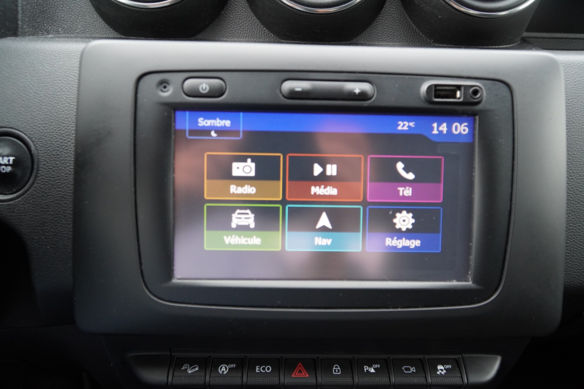 DACIA Duster TCe 125 Prestige 4x4-image-17