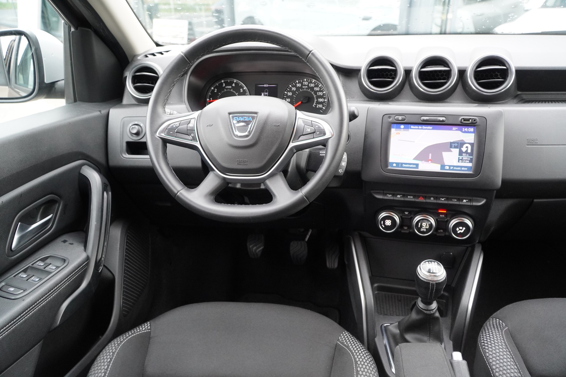 DACIA Duster TCe 125 Prestige 4x4-image-27