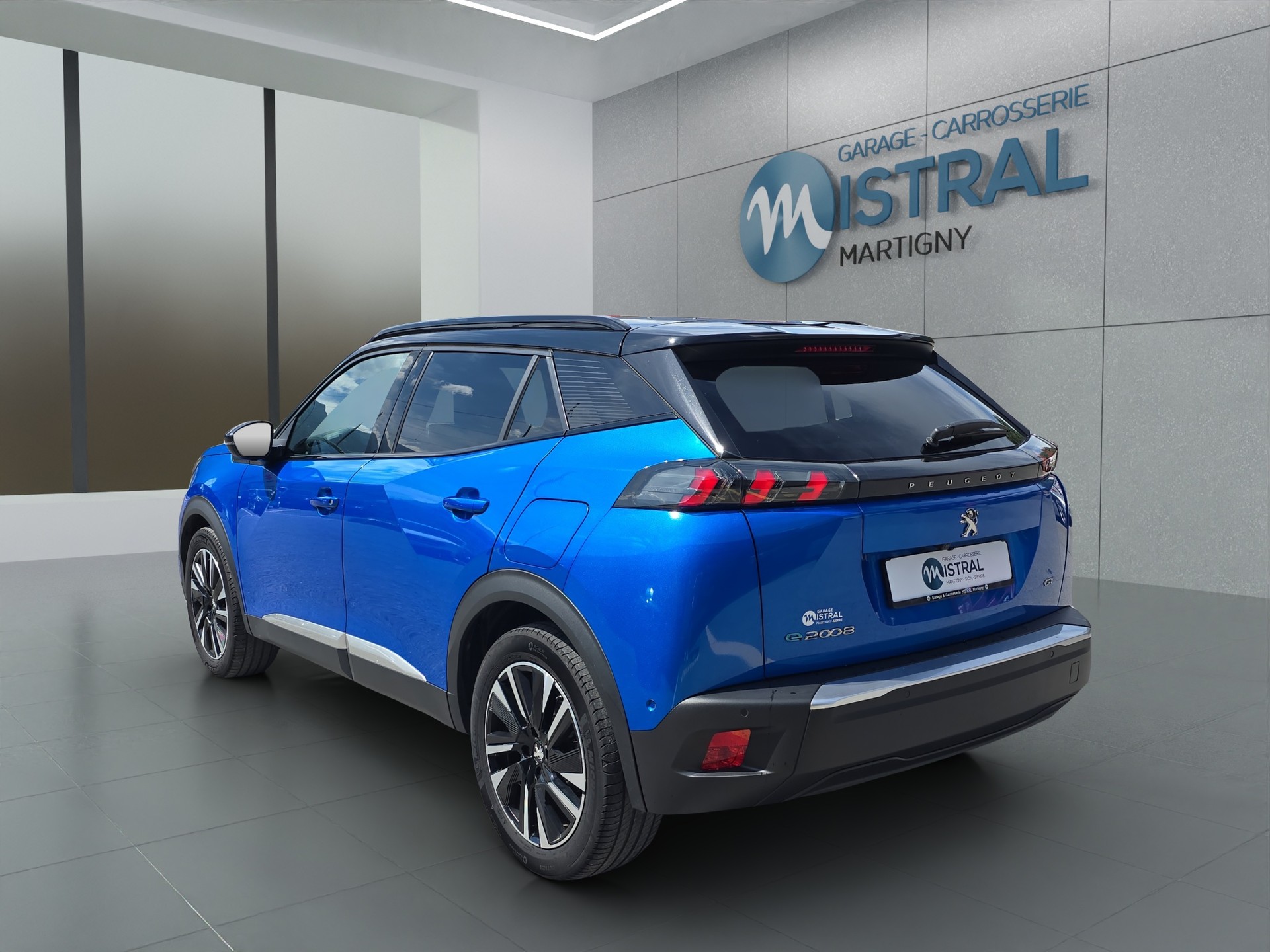 PEUGEOT 2008 e-GT-image-2