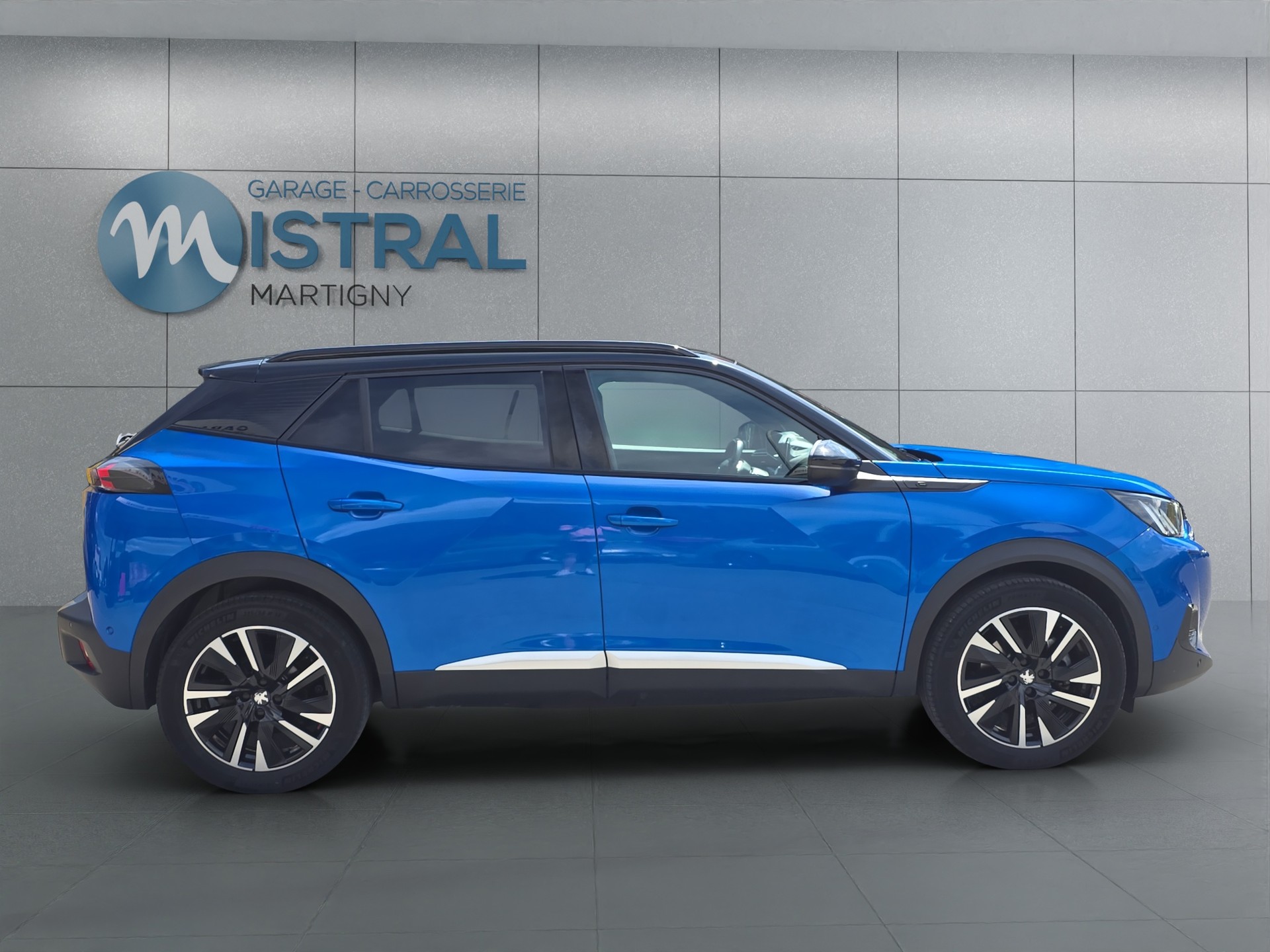 PEUGEOT 2008 e-GT-image-5