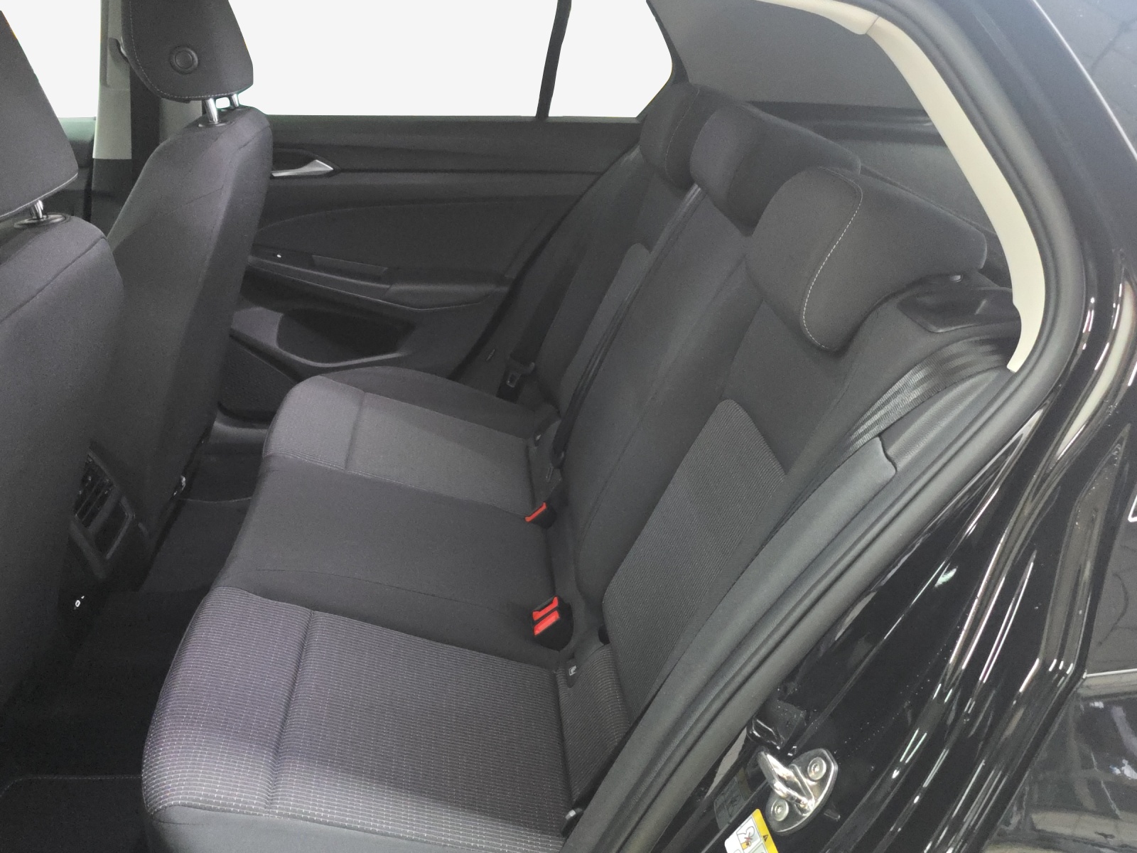 VW Golf 1.5 e TSI mHEV Value DSG-image-11