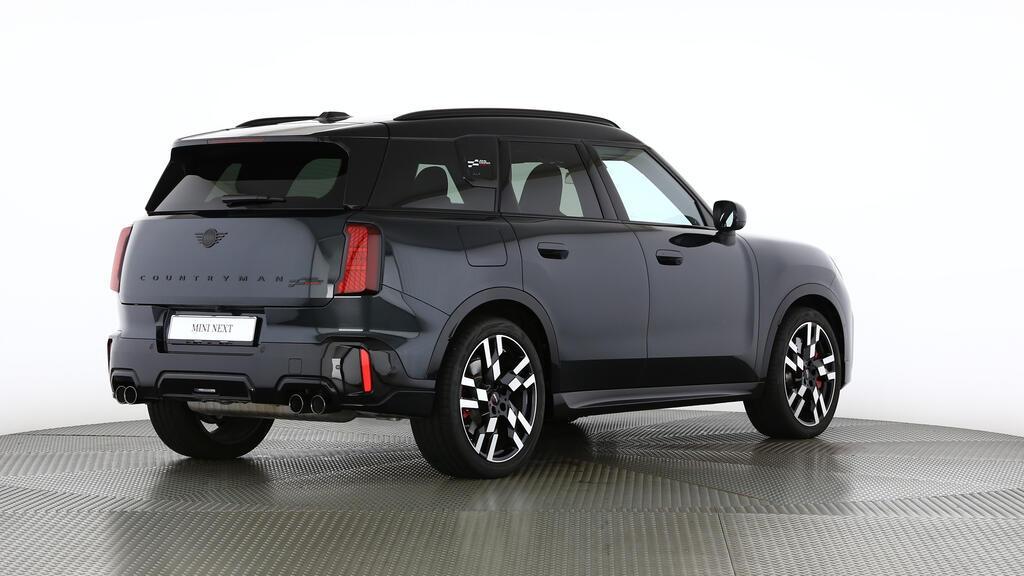 MINI John Cooper Works Countryman ALL4-image-3