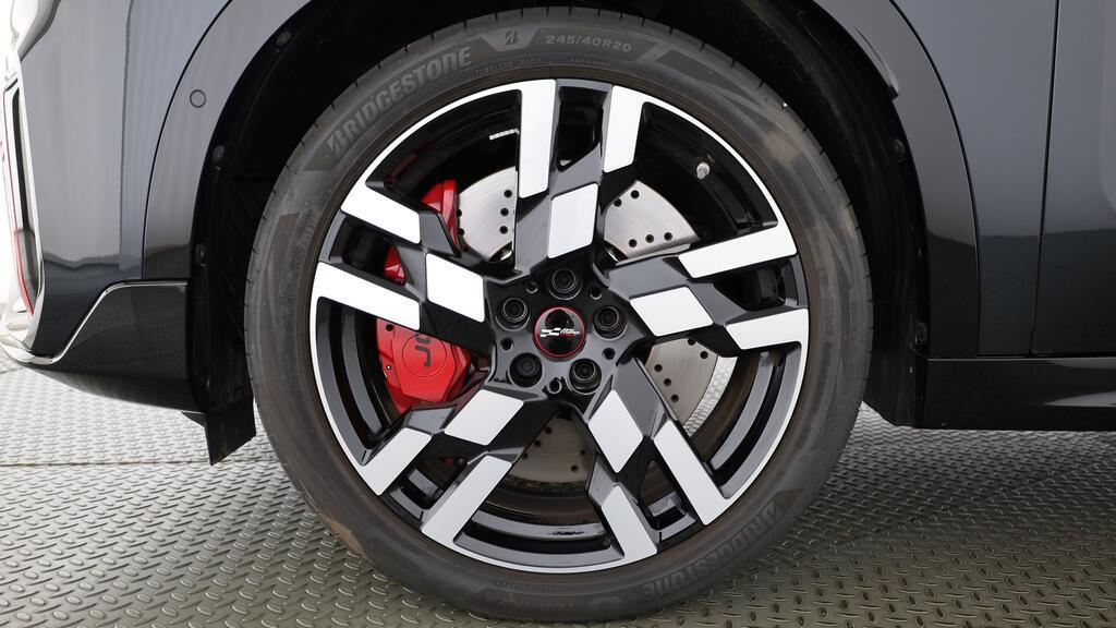 MINI John Cooper Works Countryman ALL4-image-10