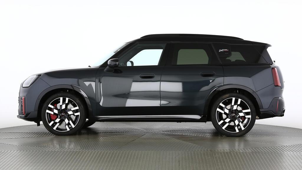 MINI John Cooper Works Countryman ALL4-image-2