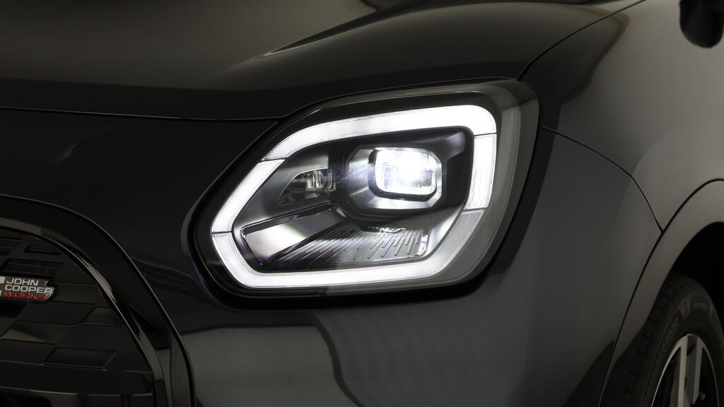 MINI John Cooper Works Countryman ALL4-image-14