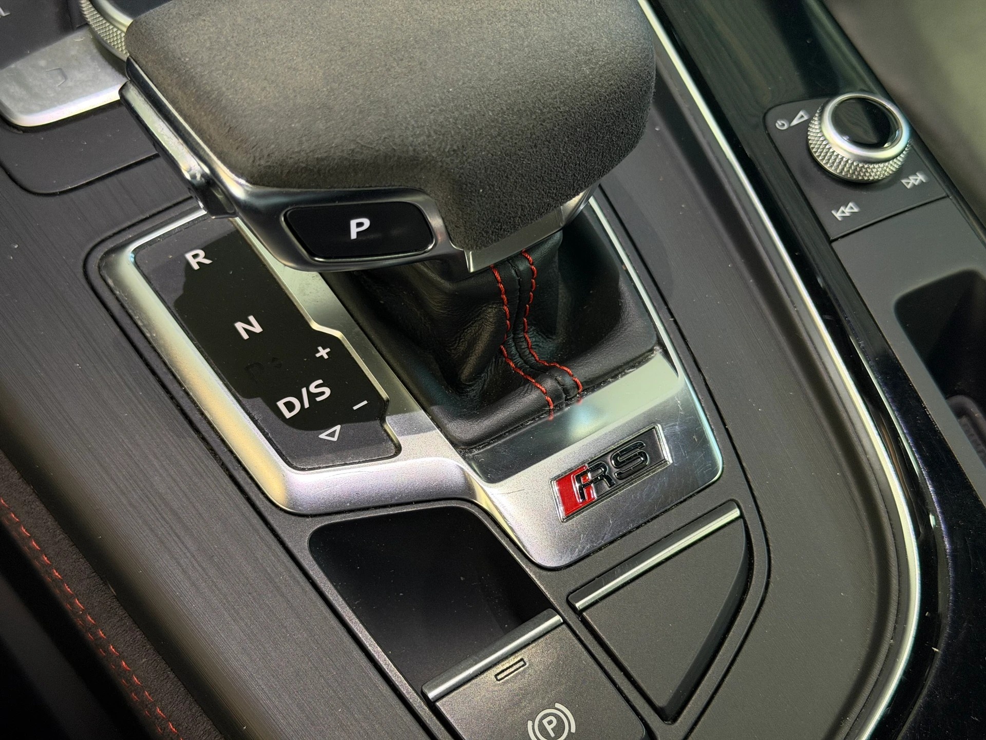AUDI RS5 Coupé 2.9 TFSI quattro tiptronic | 500 PS | Frisch MFK | RS-Sportauspuff | B&O Sound-image-17