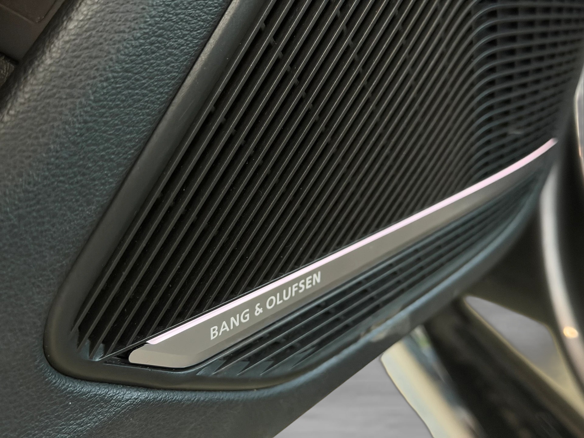 AUDI RS5 Coupé 2.9 TFSI quattro tiptronic | 500 PS | Frisch MFK | RS-Sportauspuff | B&O Sound-image-13
