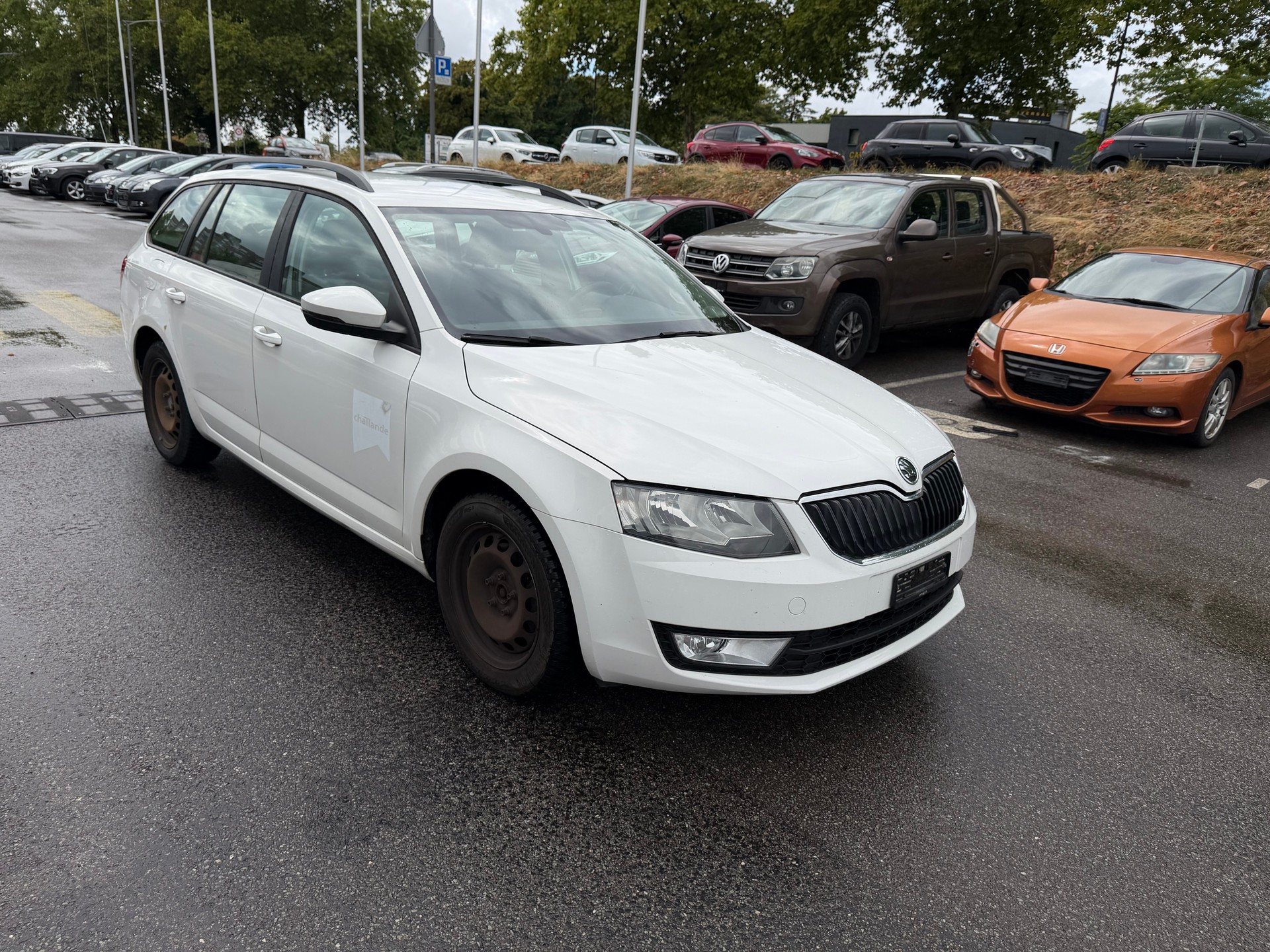 SKODA Octavia Combi 2.0 TDI Ambition DSG-image-1