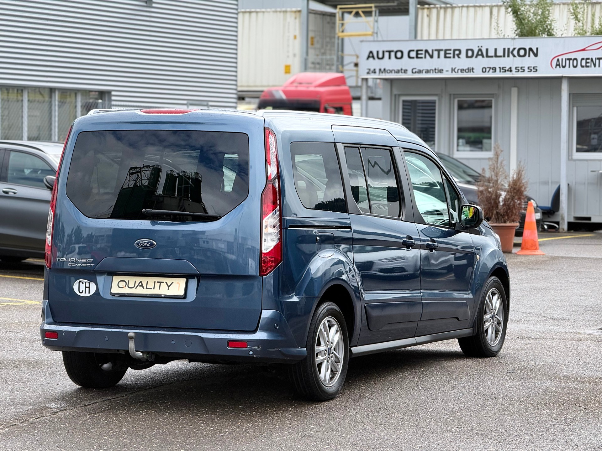 FORD Grand Tourneo Connect 1.5 EcoBlue Titanium-image-12