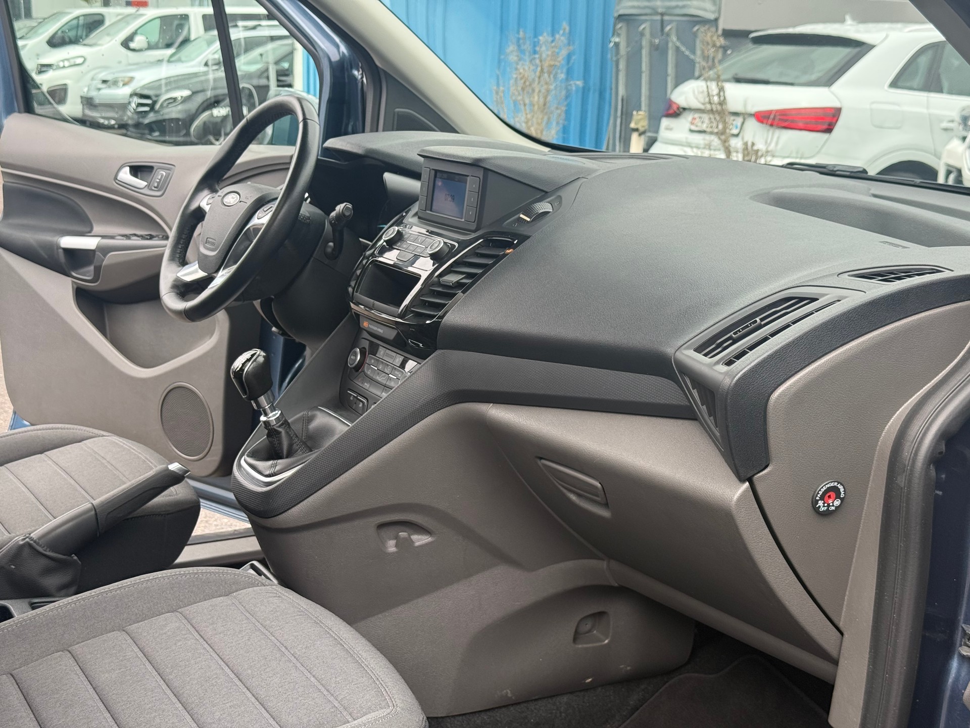 FORD Grand Tourneo Connect 1.5 EcoBlue Titanium-image-7