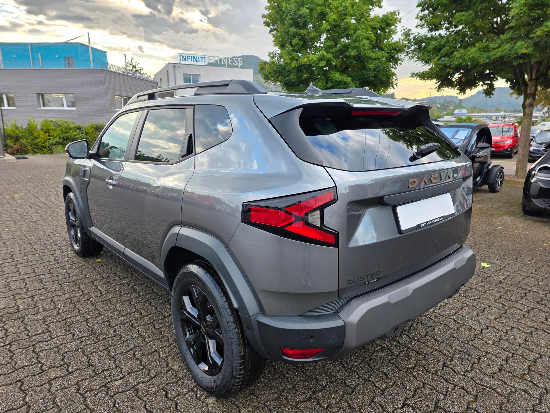 DACIA Duster 1.8 Hybrid Extreme-image-2