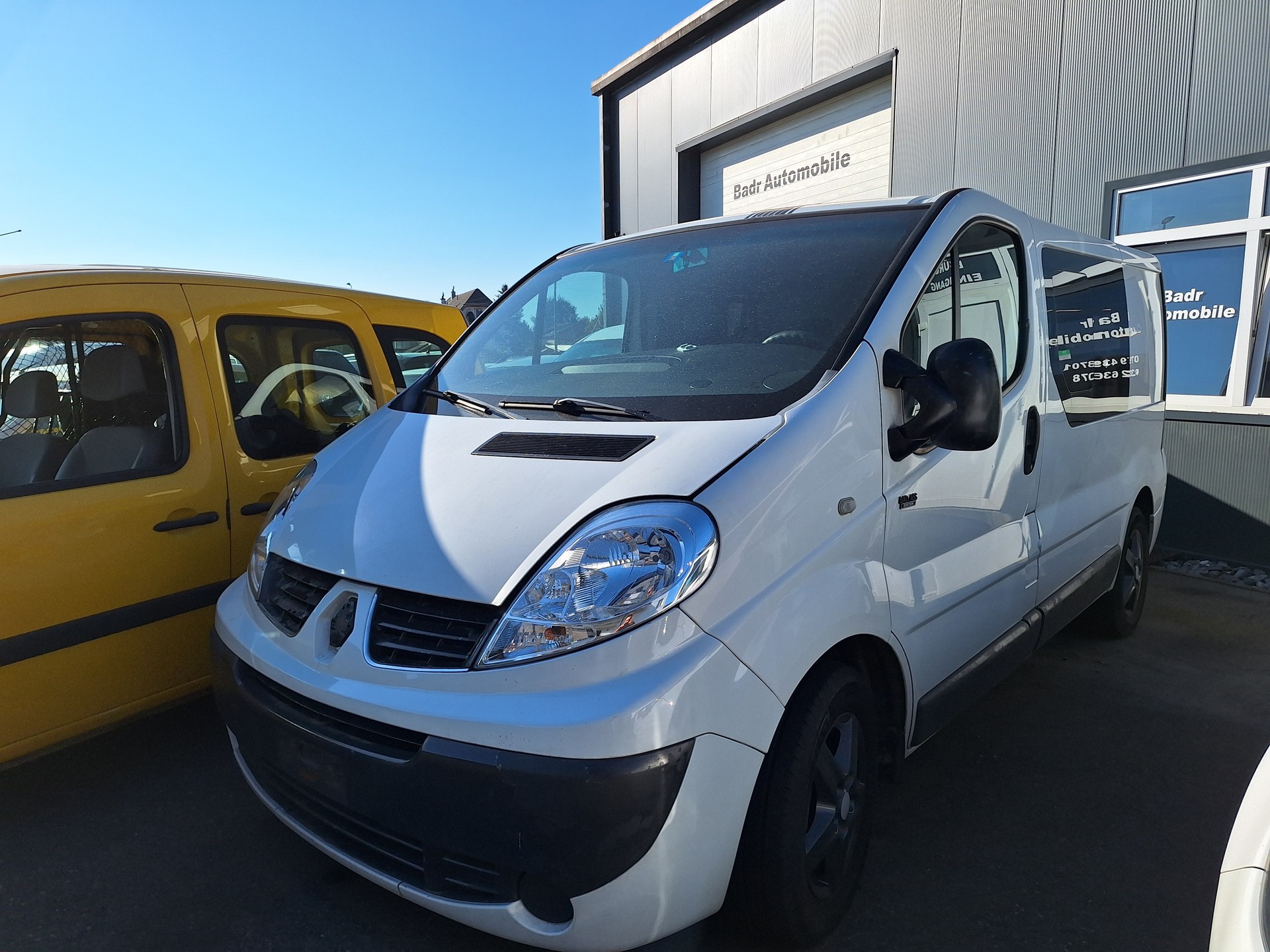 RENAULT Trafic 2.0 dCi 115 2.7t L1H1 Authentique-image-1