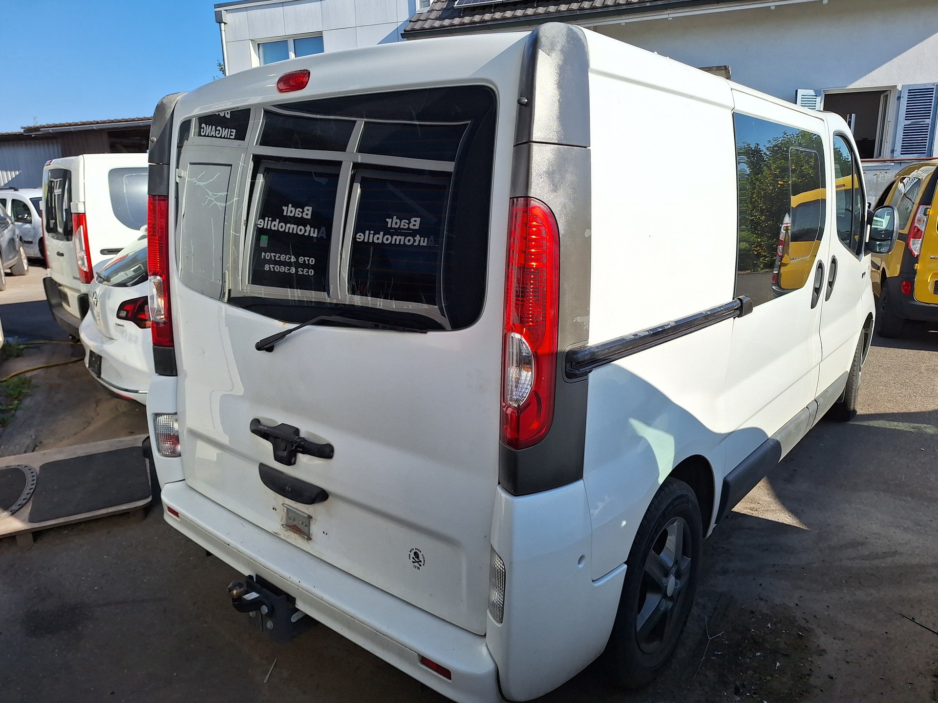 RENAULT Trafic 2.0 dCi 115 2.7t L1H1 Authentique-image-4