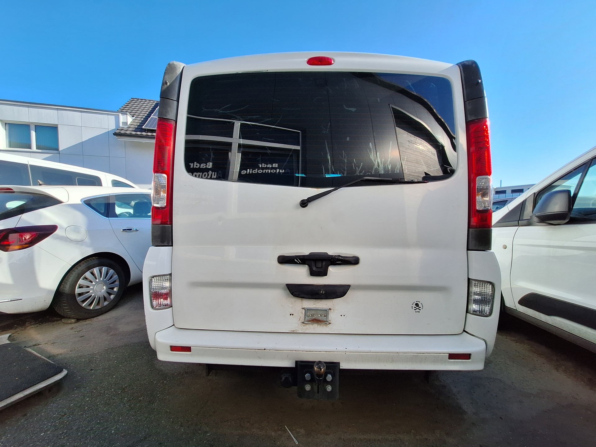 RENAULT Trafic 2.0 dCi 115 2.7t L1H1 Authentique-image-3