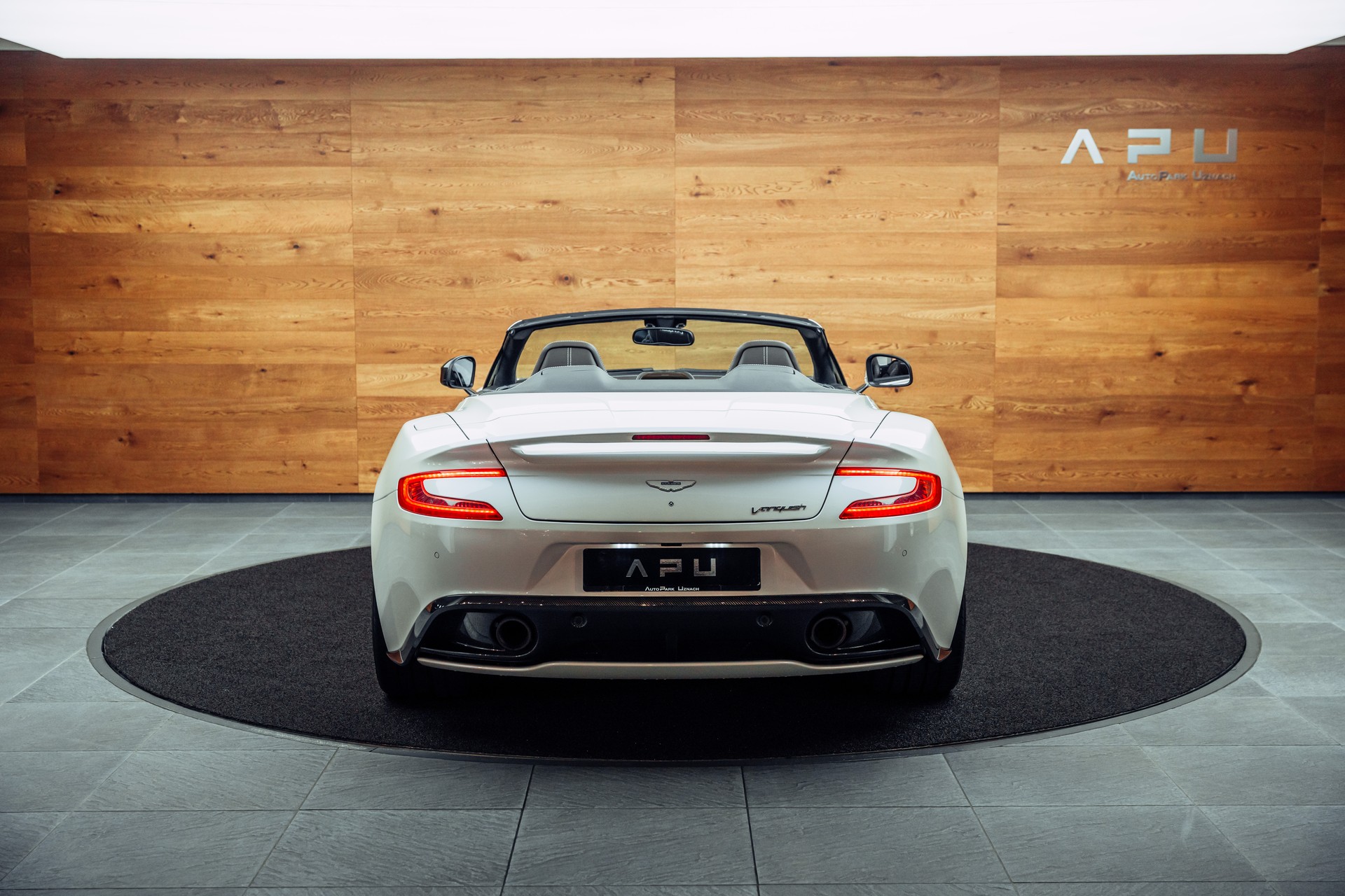 ASTON MARTIN Vanquish Volante V12 5.9 Touchtronic 3-image-28
